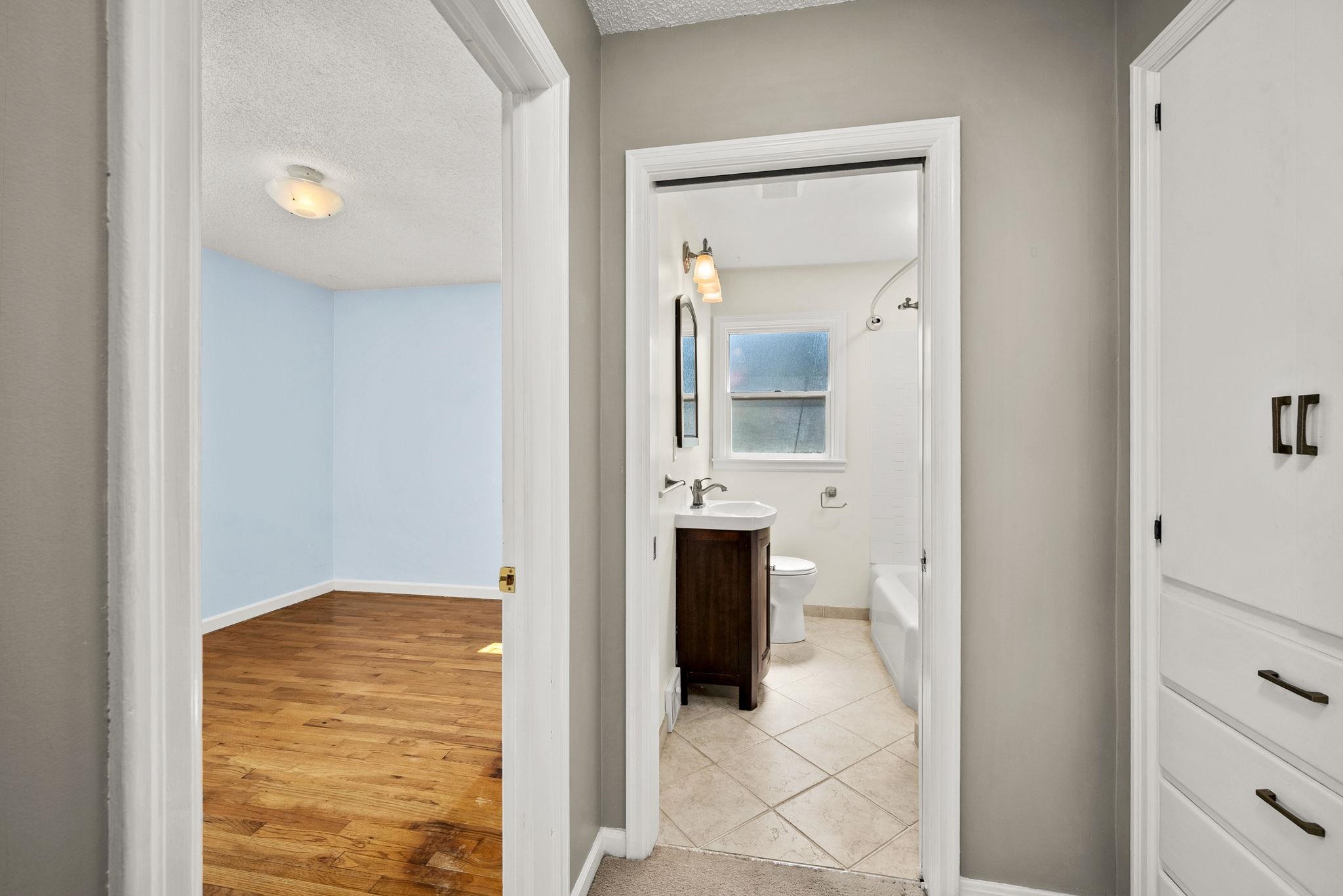 1304 E 39th Ave - Photo 26