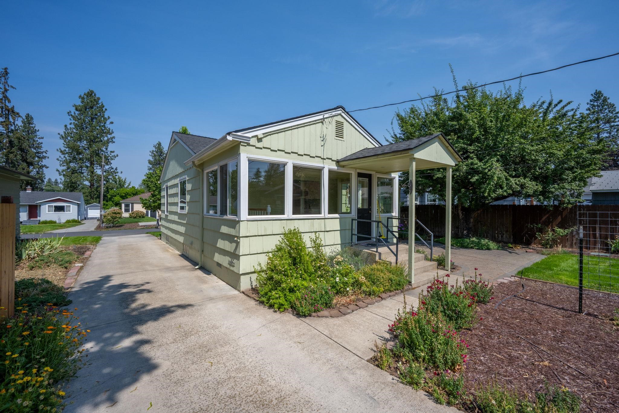 1304 E 39th Ave - Photo 44