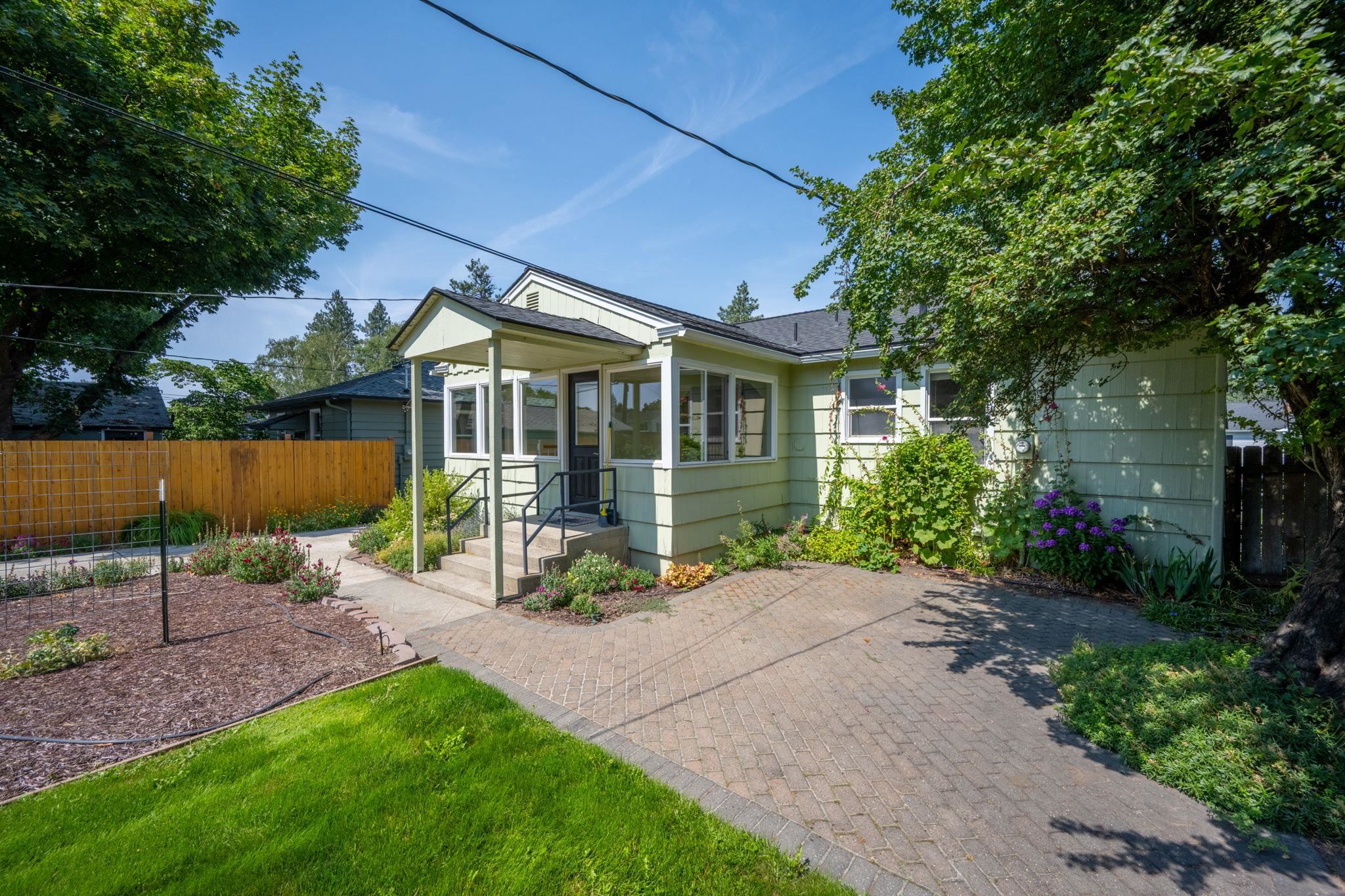 1304 E 39th Ave - Photo 45