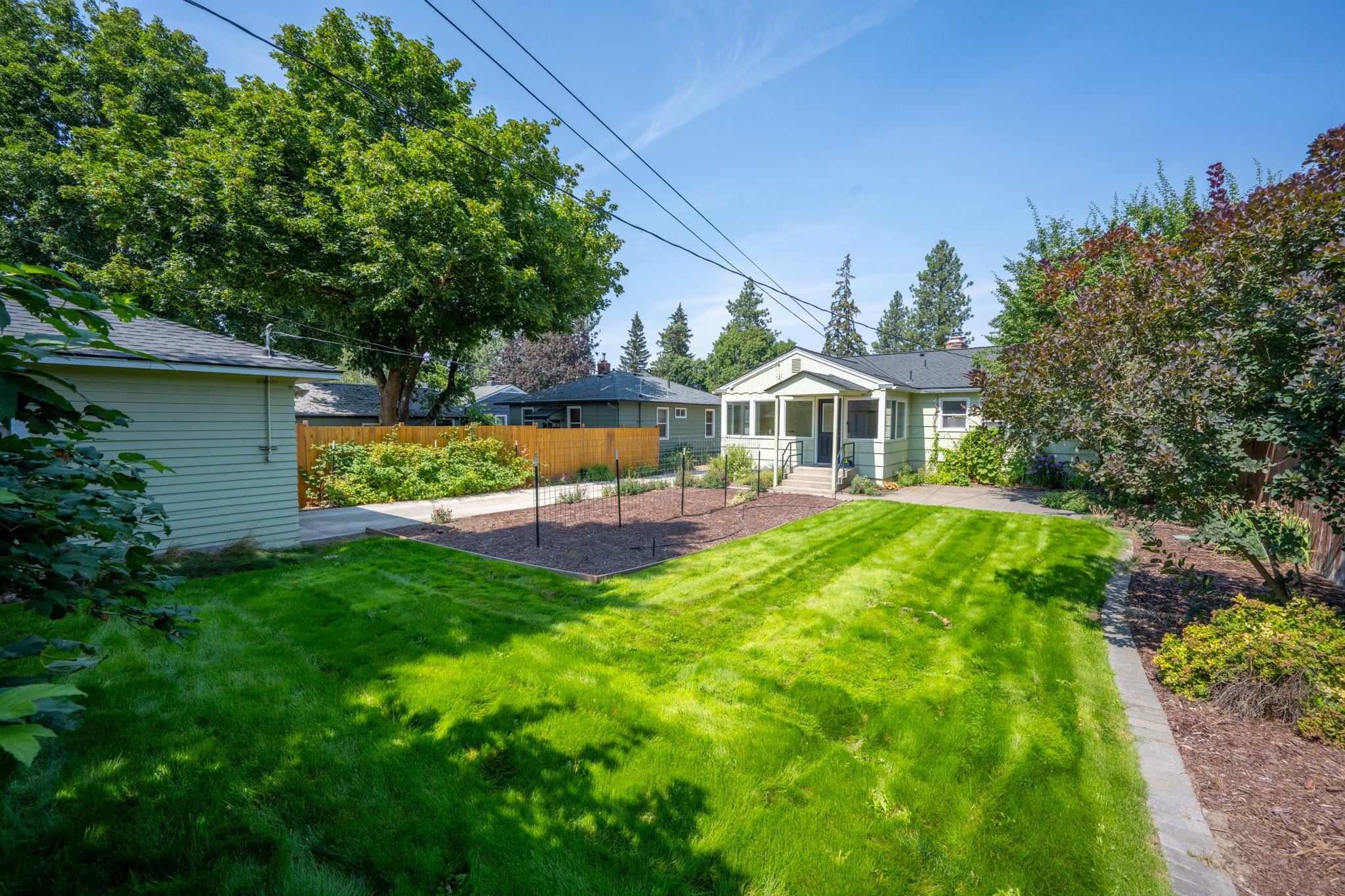 1304 E 39th Ave - Photo 49