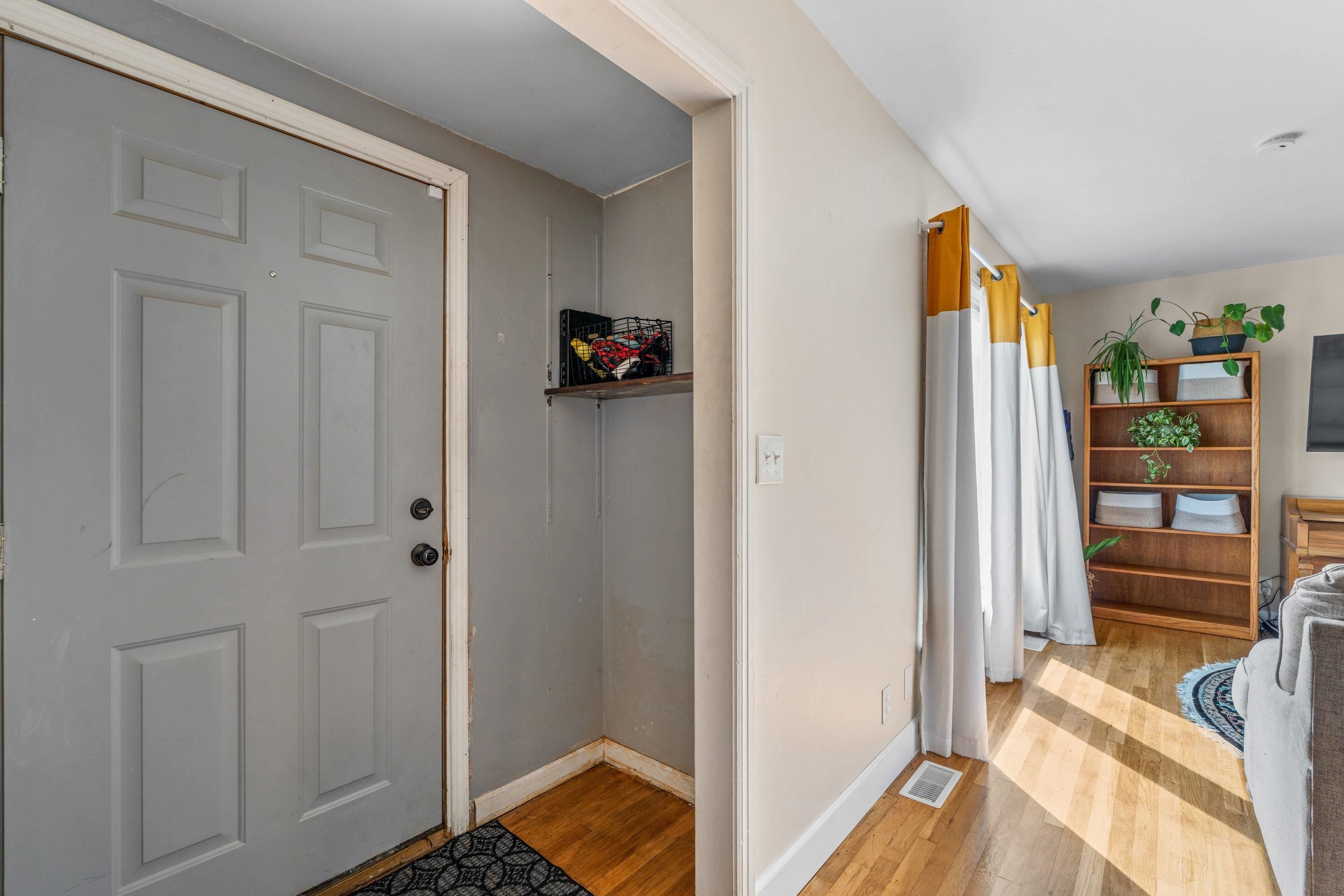 10401 E Springfield Ave - Photo 5