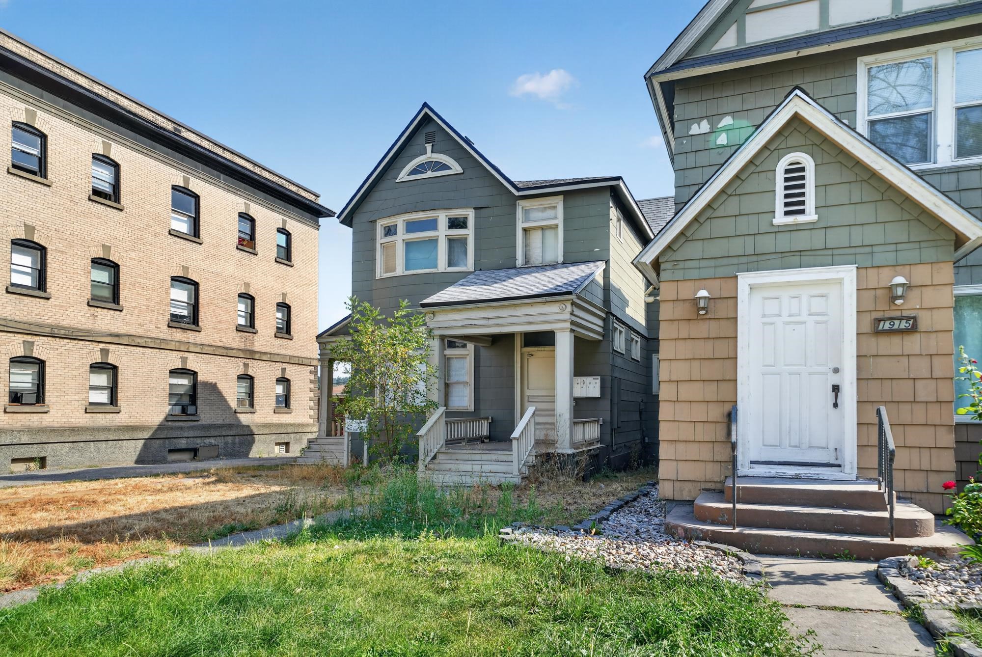 1911 W 2nd Ave - Photo 2