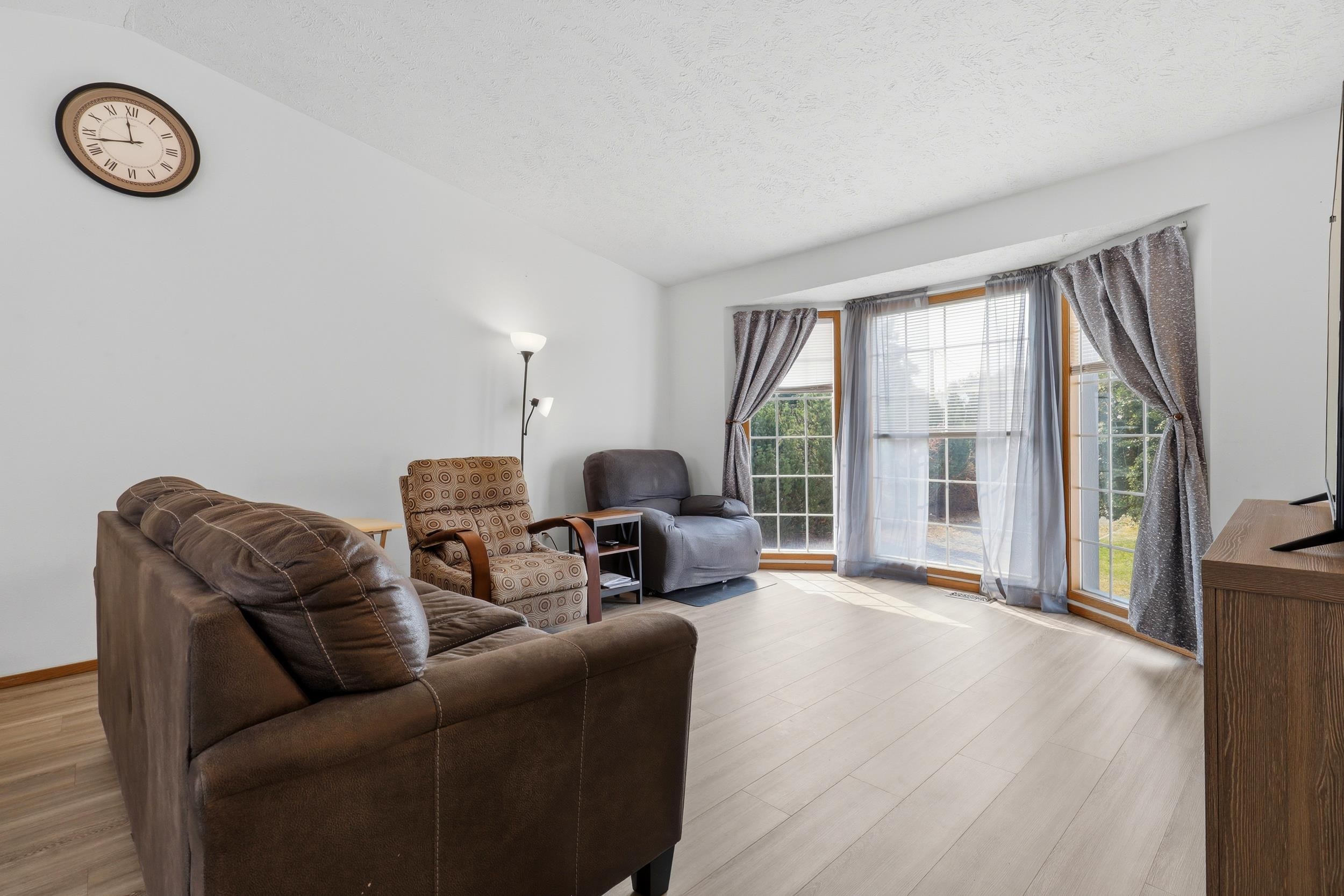17703 E 6th Ave - Photo 8