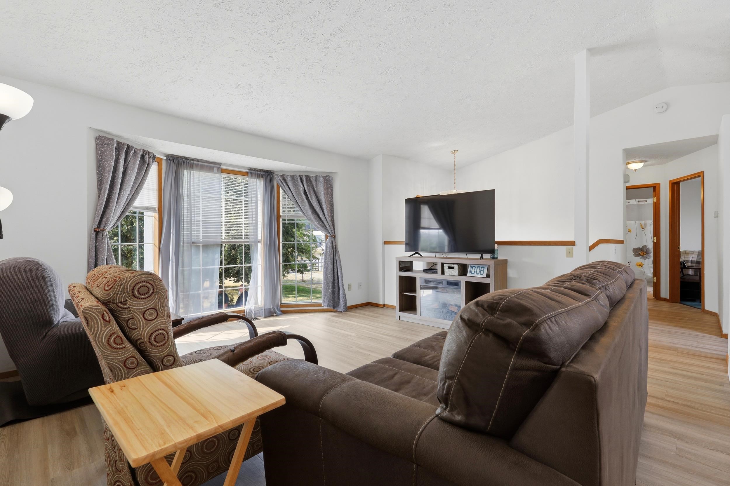 17703 E 6th Ave - Photo 10