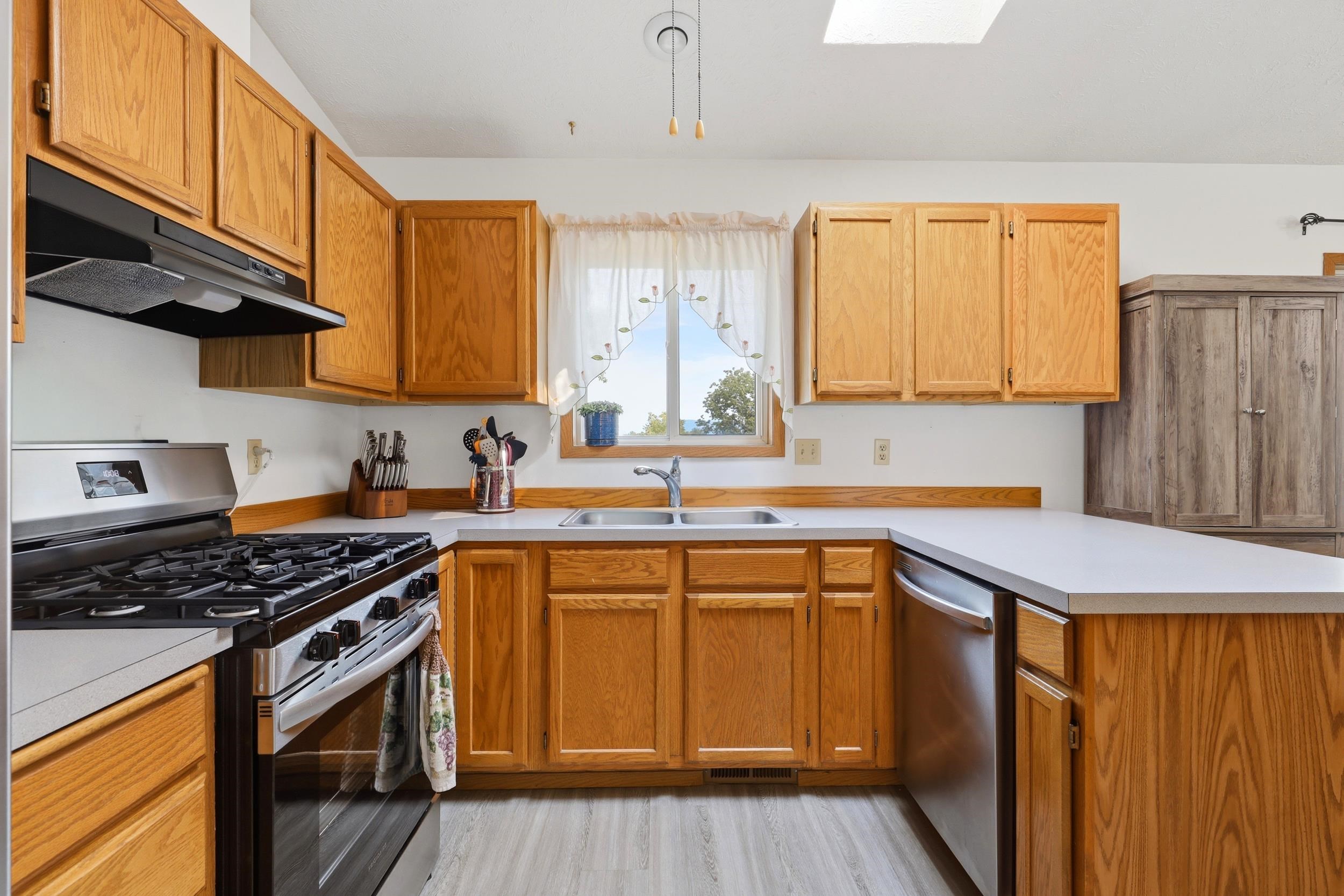 17703 E 6th Ave - Photo 15