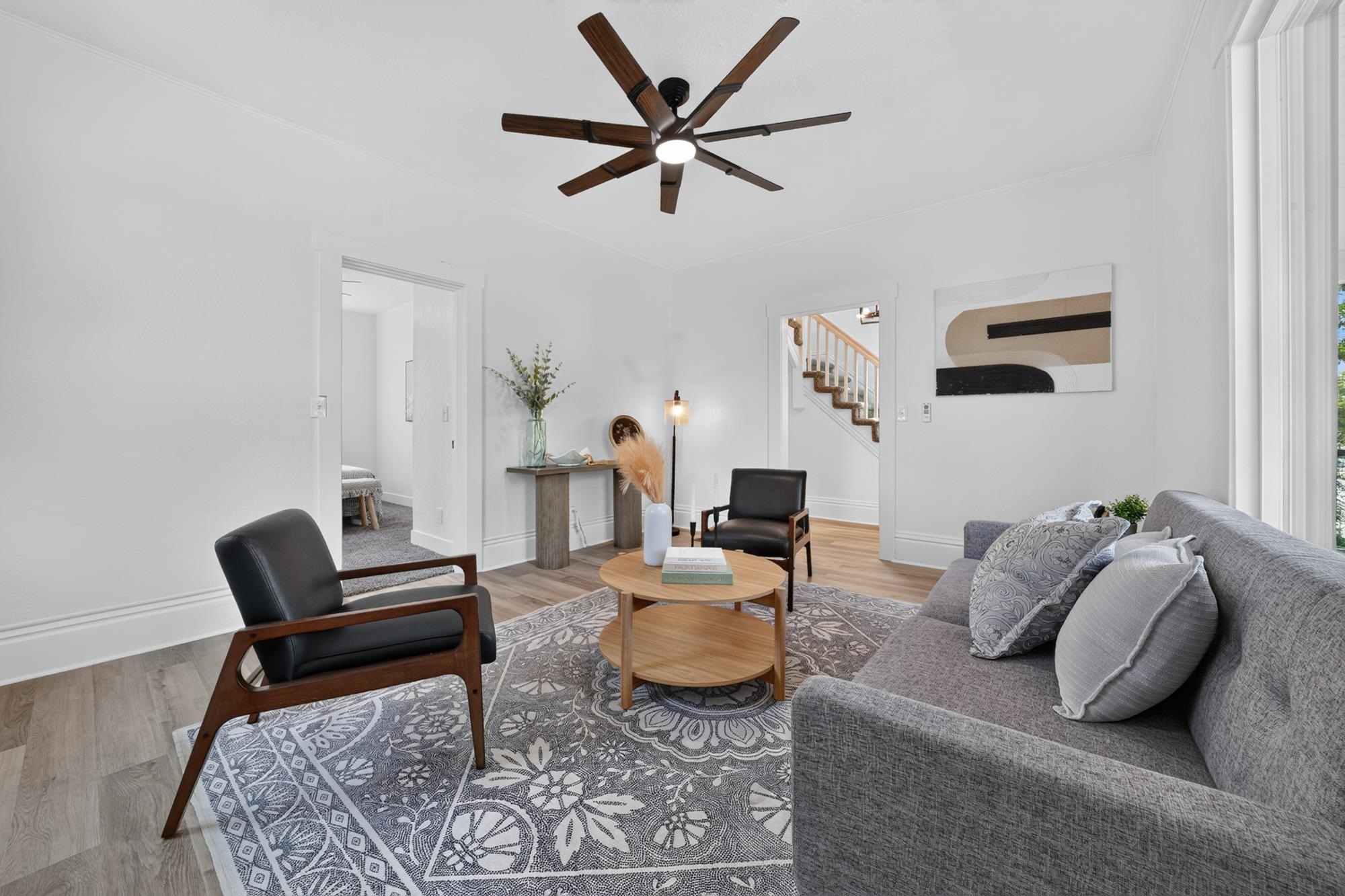 907 W Maxwell Ave - Photo 5