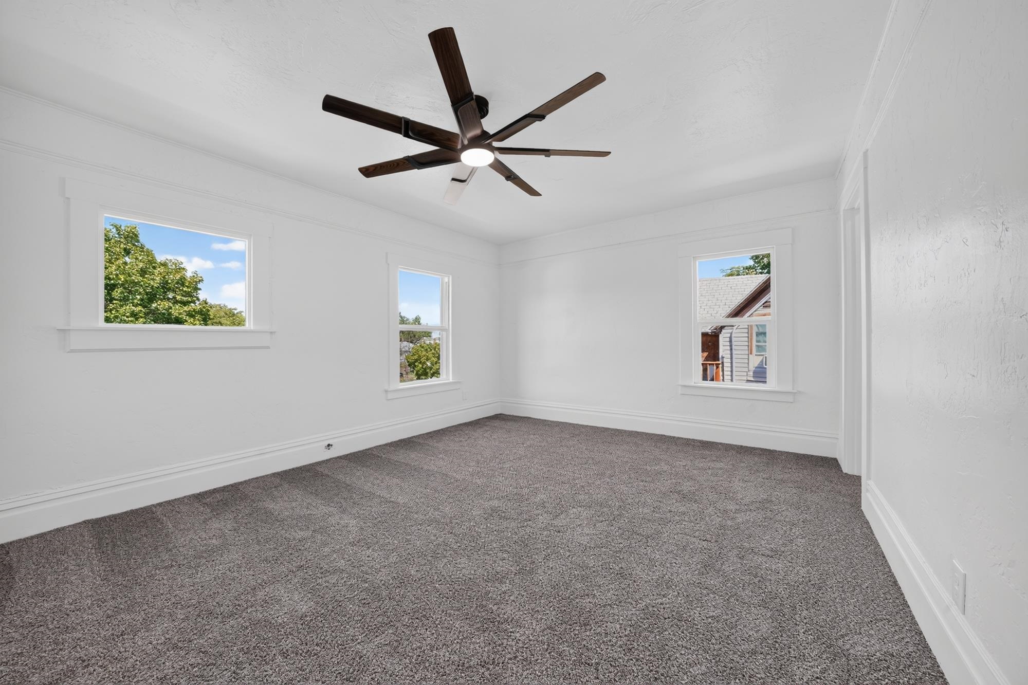 907 W Maxwell Ave - Photo 21