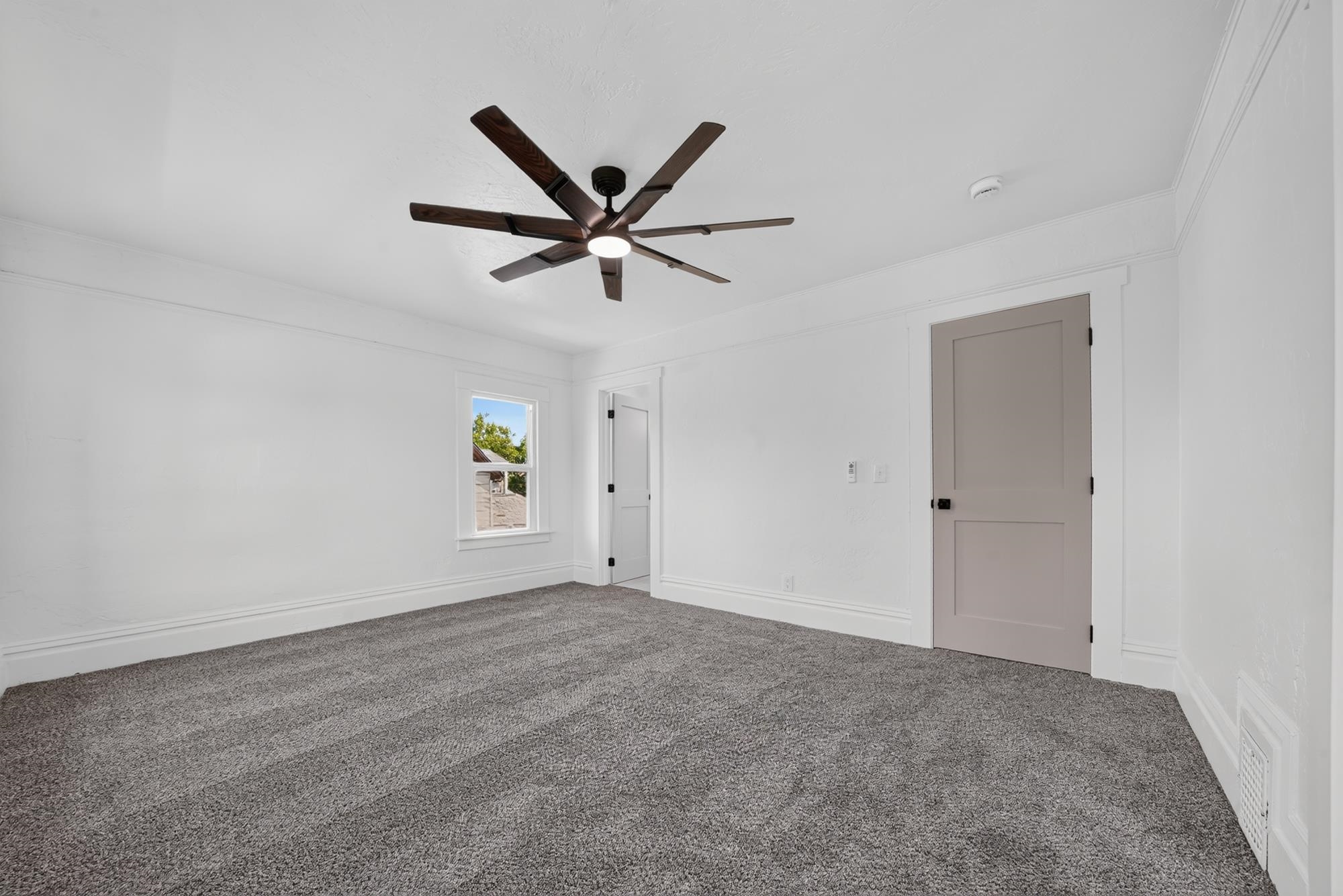 907 W Maxwell Ave - Photo 24