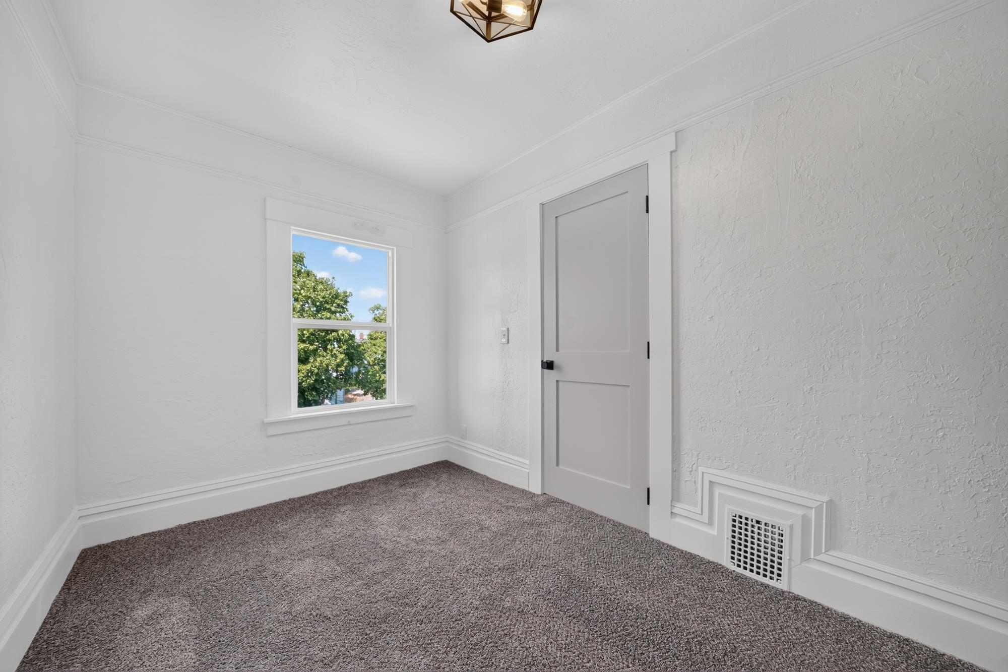 907 W Maxwell Ave - Photo 26