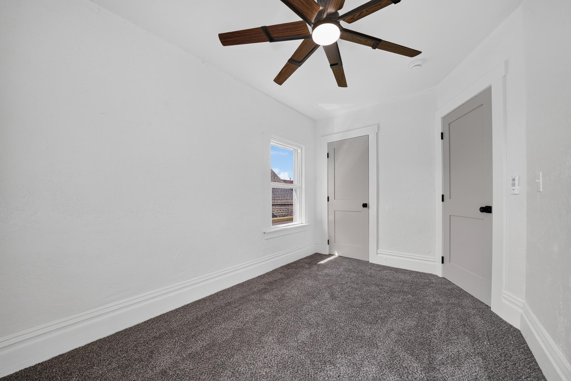 907 W Maxwell Ave - Photo 34