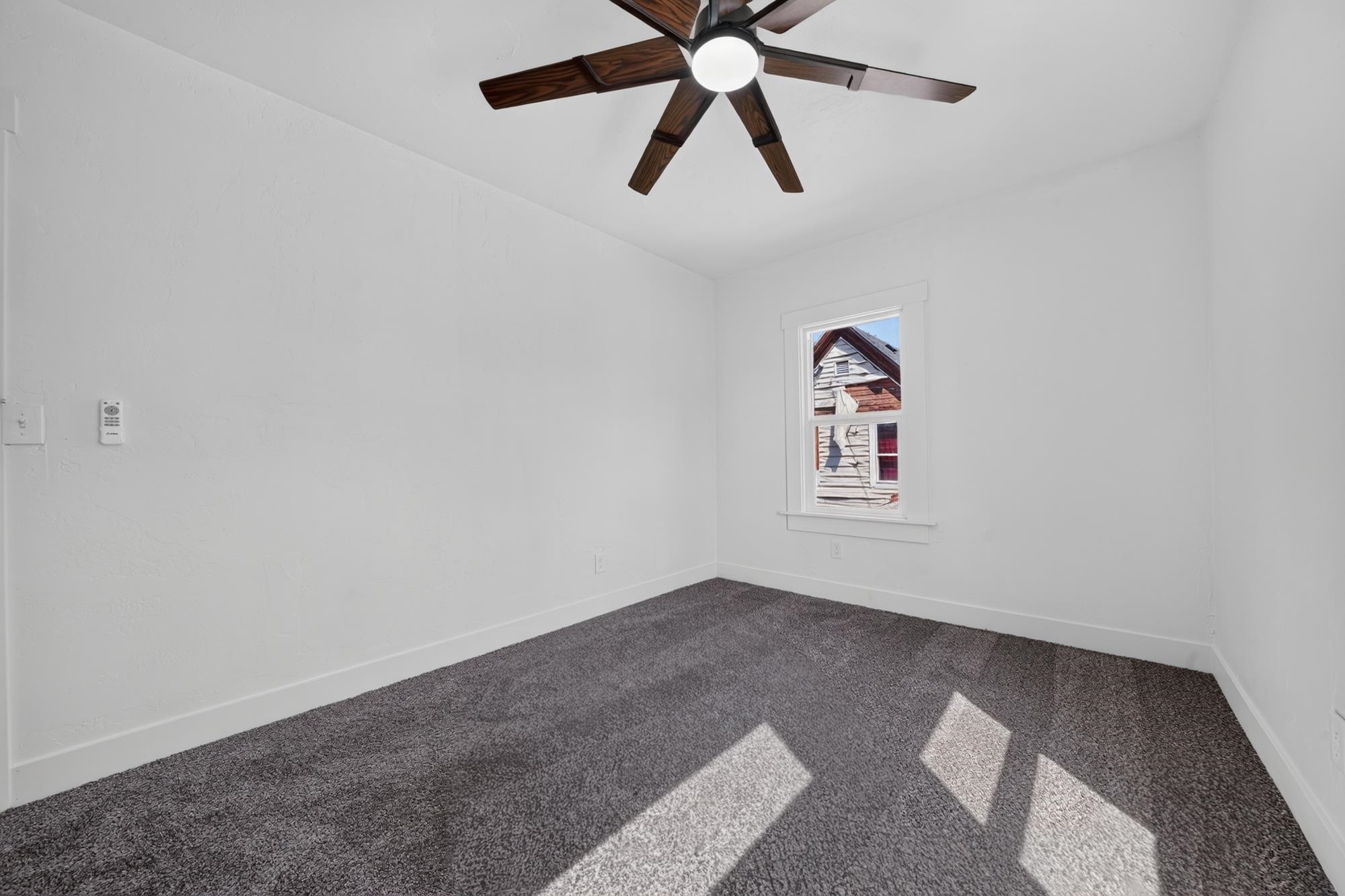 907 W Maxwell Ave - Photo 36