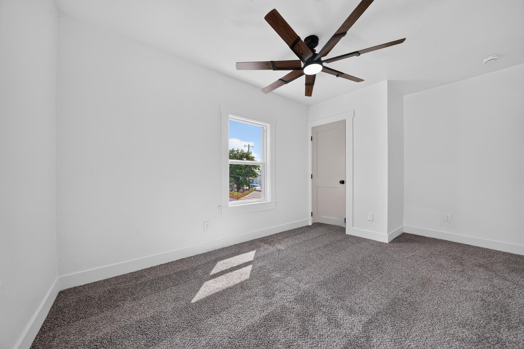 907 W Maxwell Ave - Photo 38