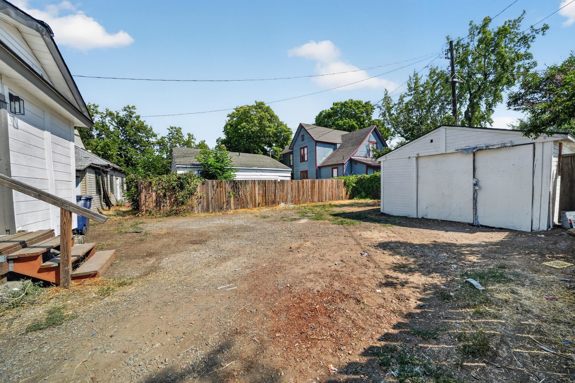907 W Maxwell Ave - Photo 41