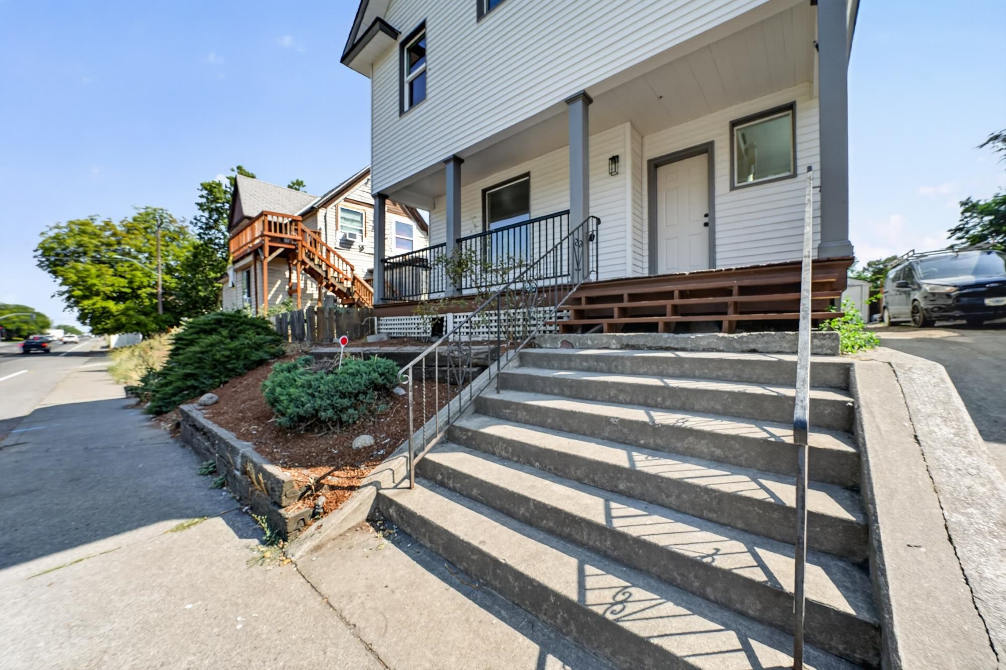 907 W Maxwell Ave - Photo 46