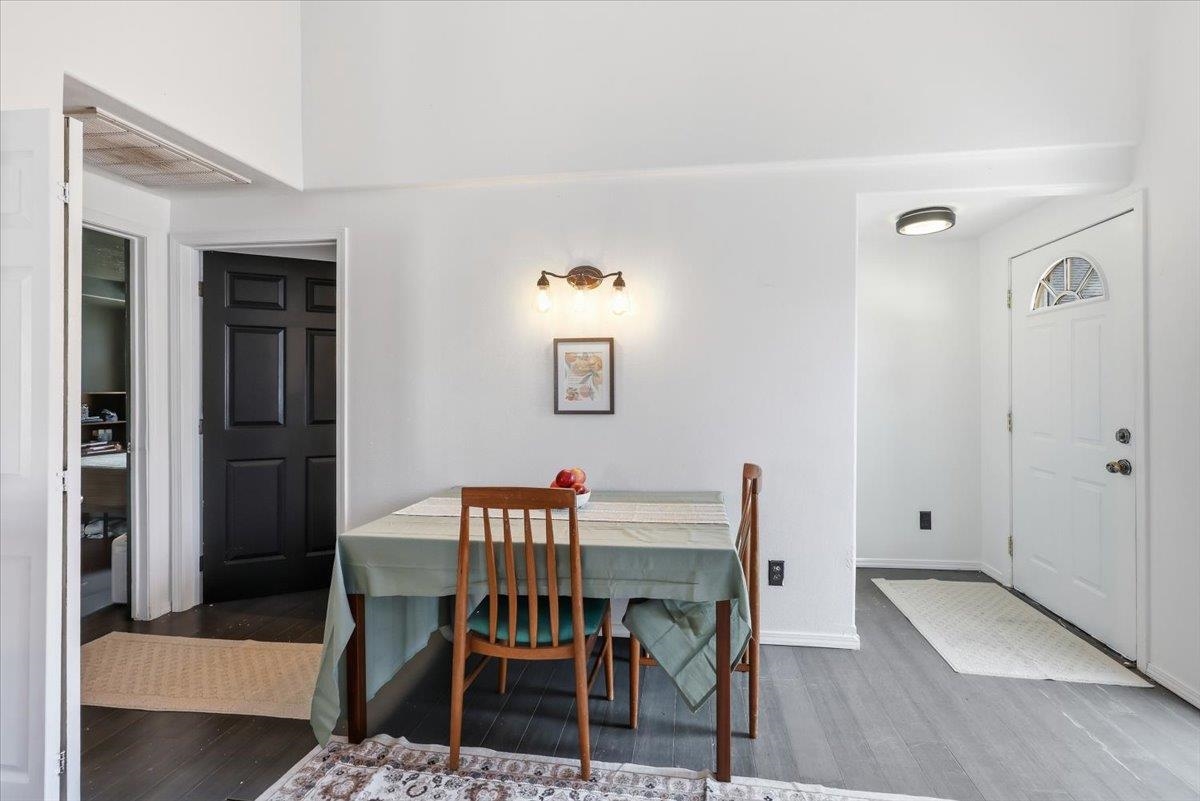 4314 N Adams St - Photo 6