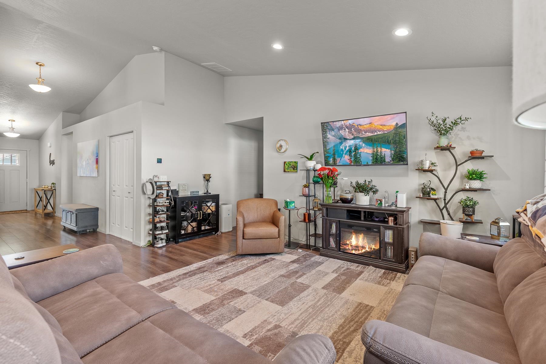 418 N Arc Ct - Photo 4