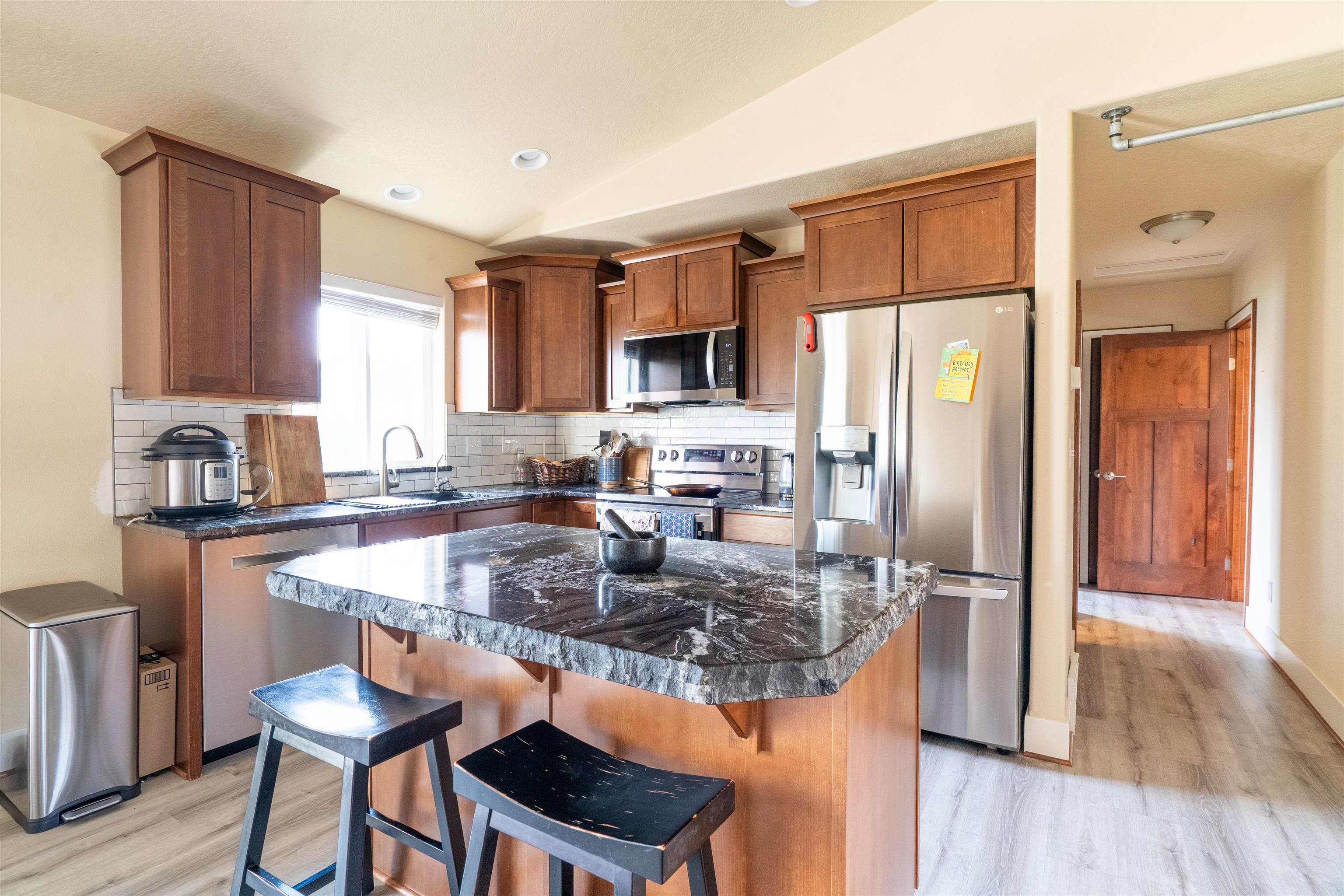9806 E Hoffman Ct - Photo 2