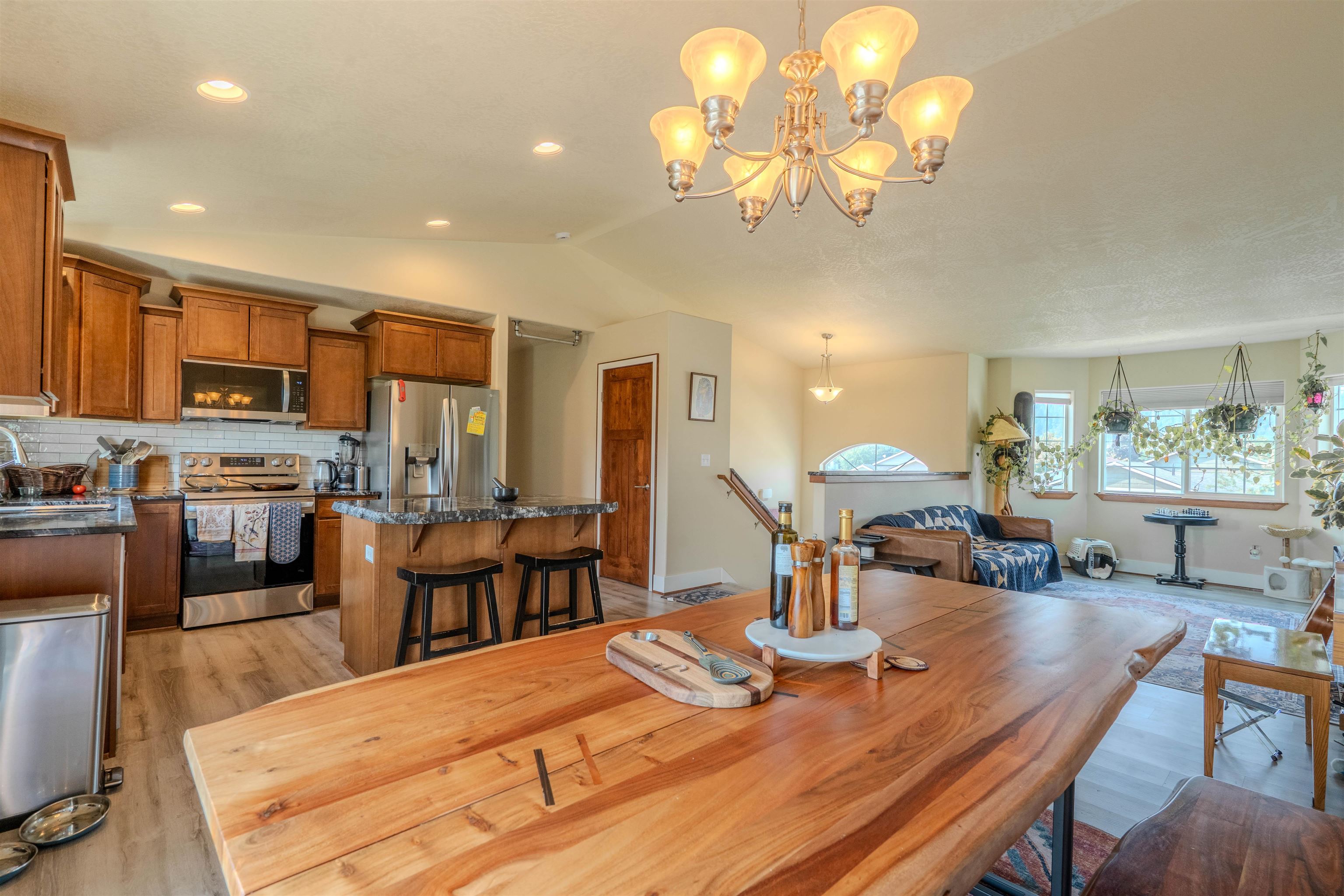 9806 E Hoffman Ct - Photo 3
