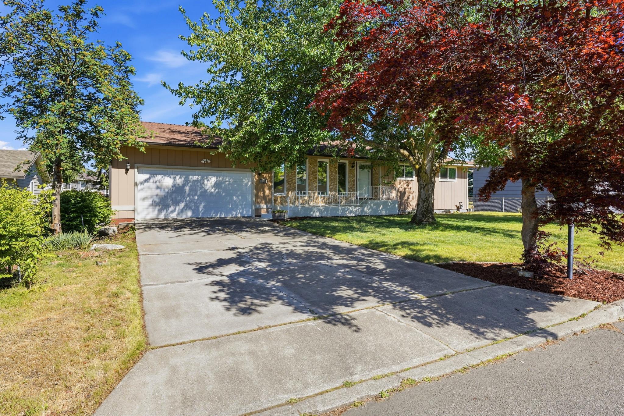 1225 S Woodlawn Rd - Photo 2