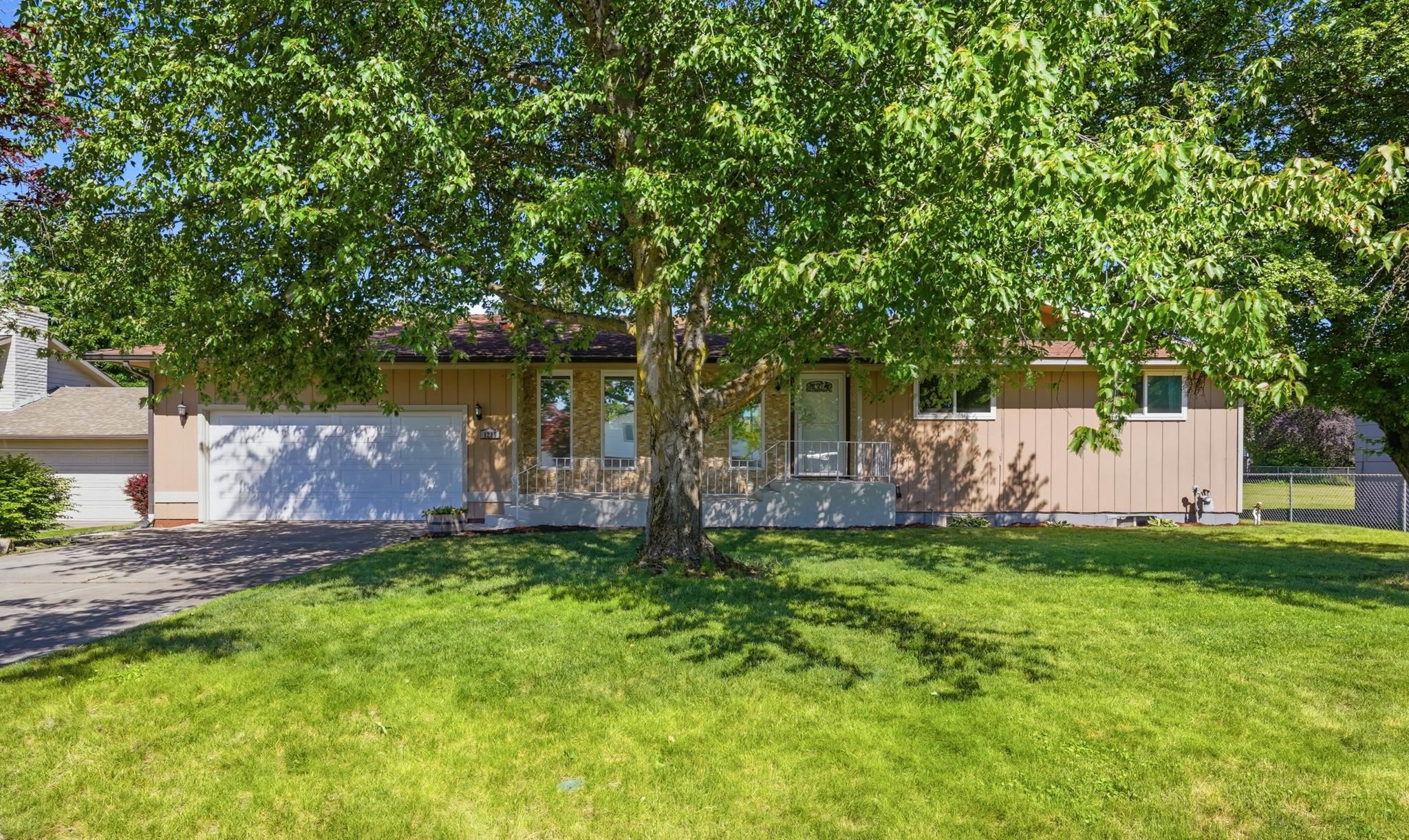 1225 S Woodlawn Rd - Photo 3