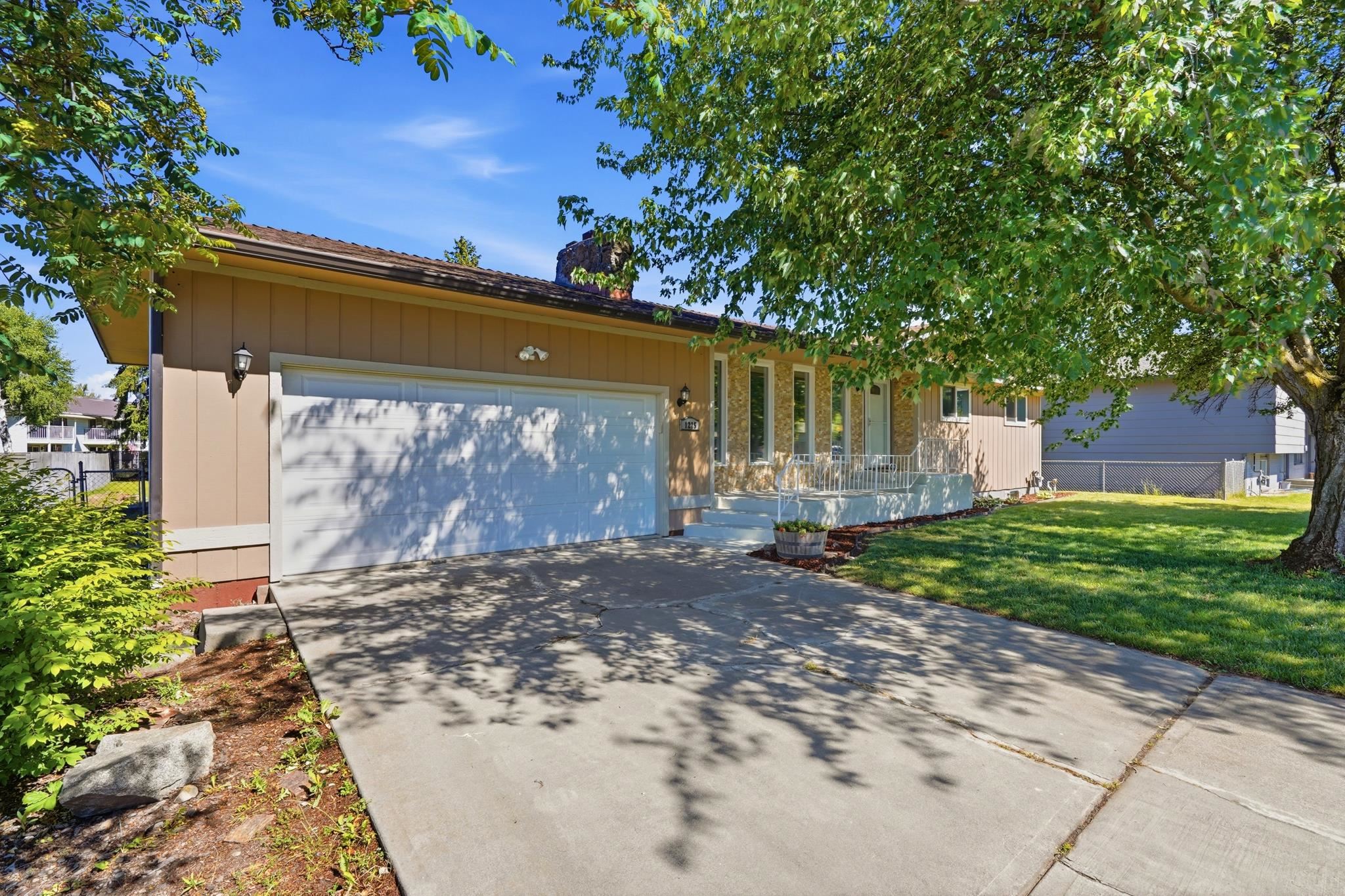 1225 S Woodlawn Rd - Photo 4