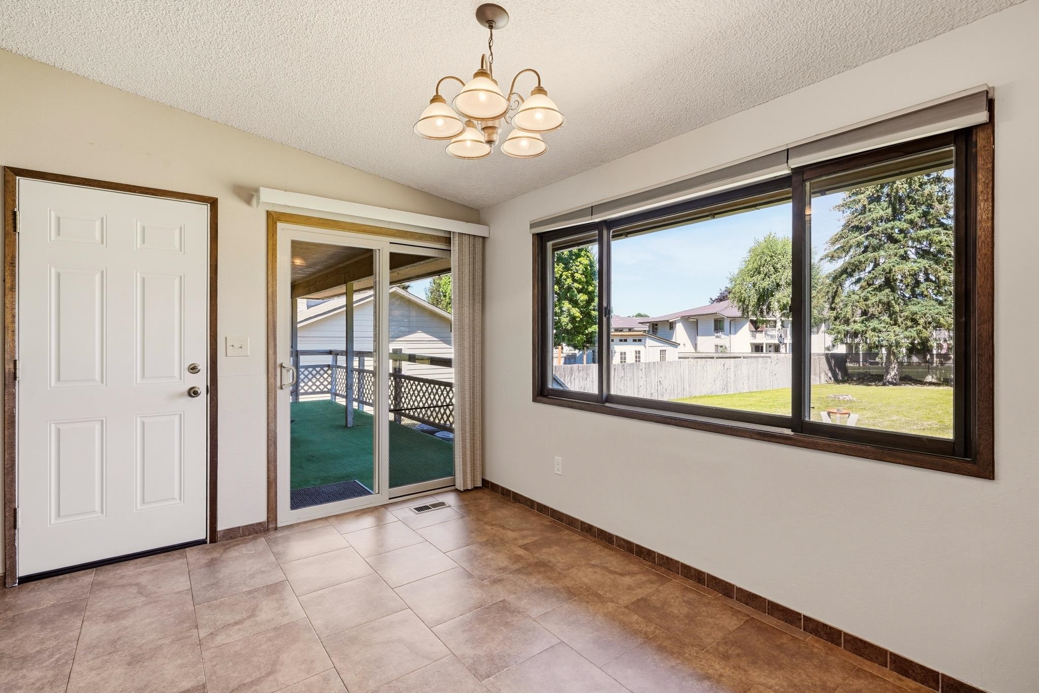 1225 S Woodlawn Rd - Photo 12