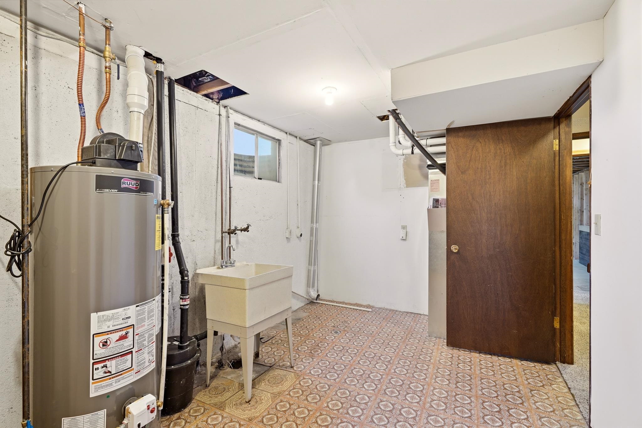 1225 S Woodlawn Rd - Photo 33