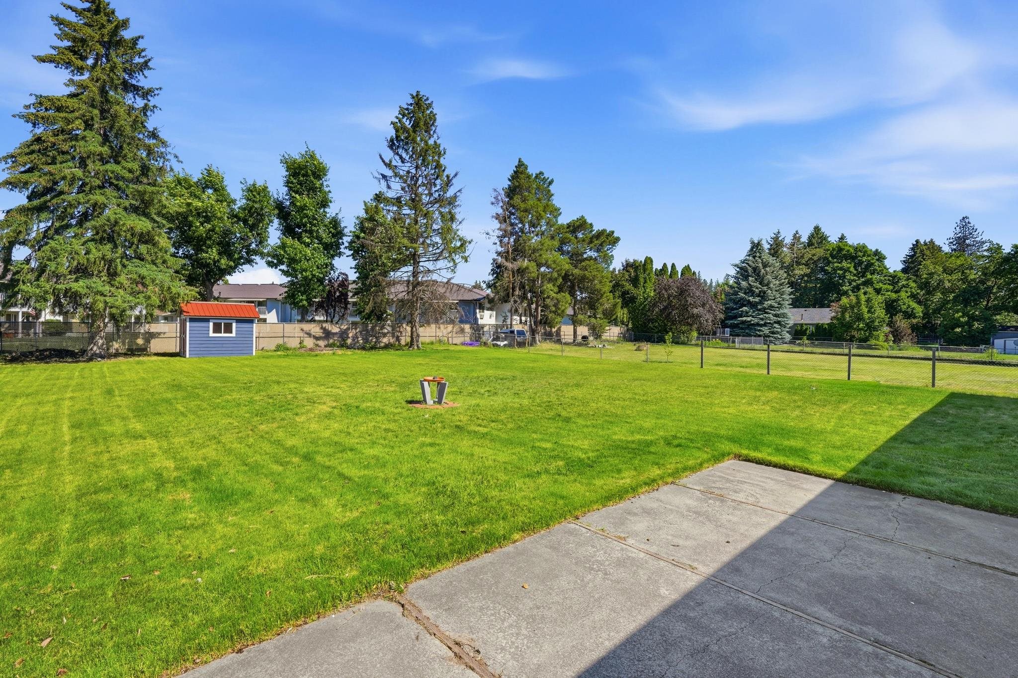 1225 S Woodlawn Rd - Photo 38