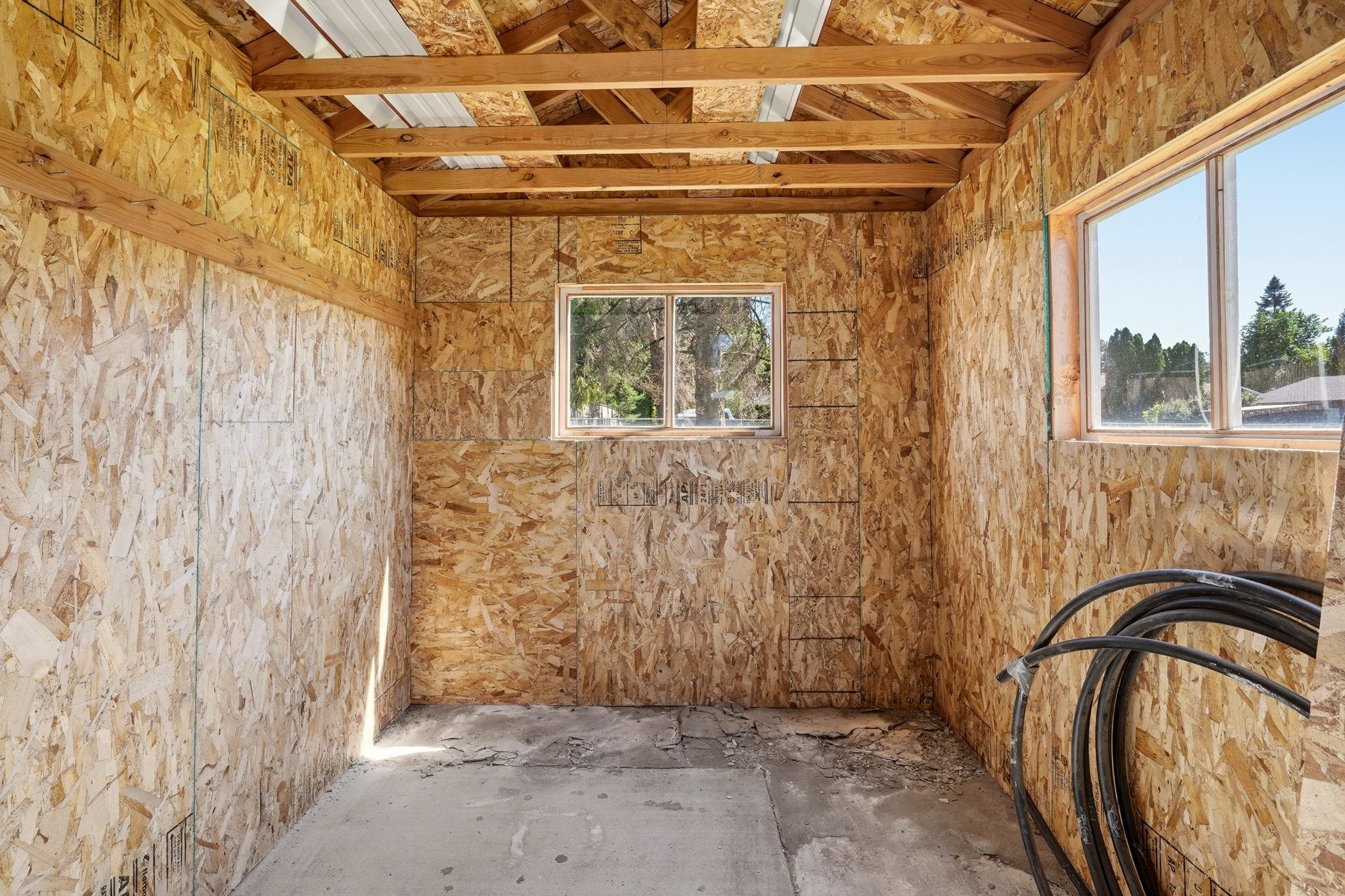 1225 S Woodlawn Rd - Photo 41