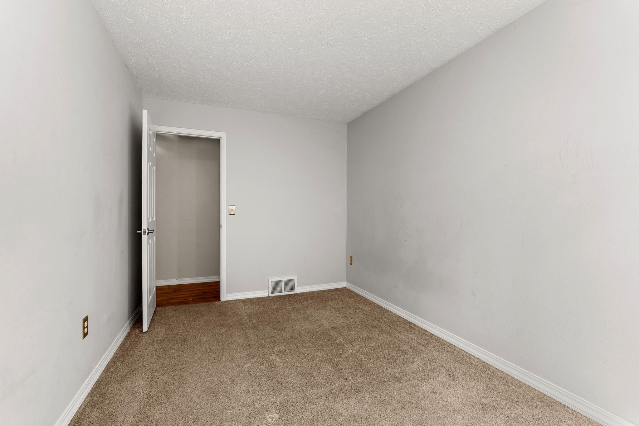 4818 E 50th Ave Ave - Photo 32
