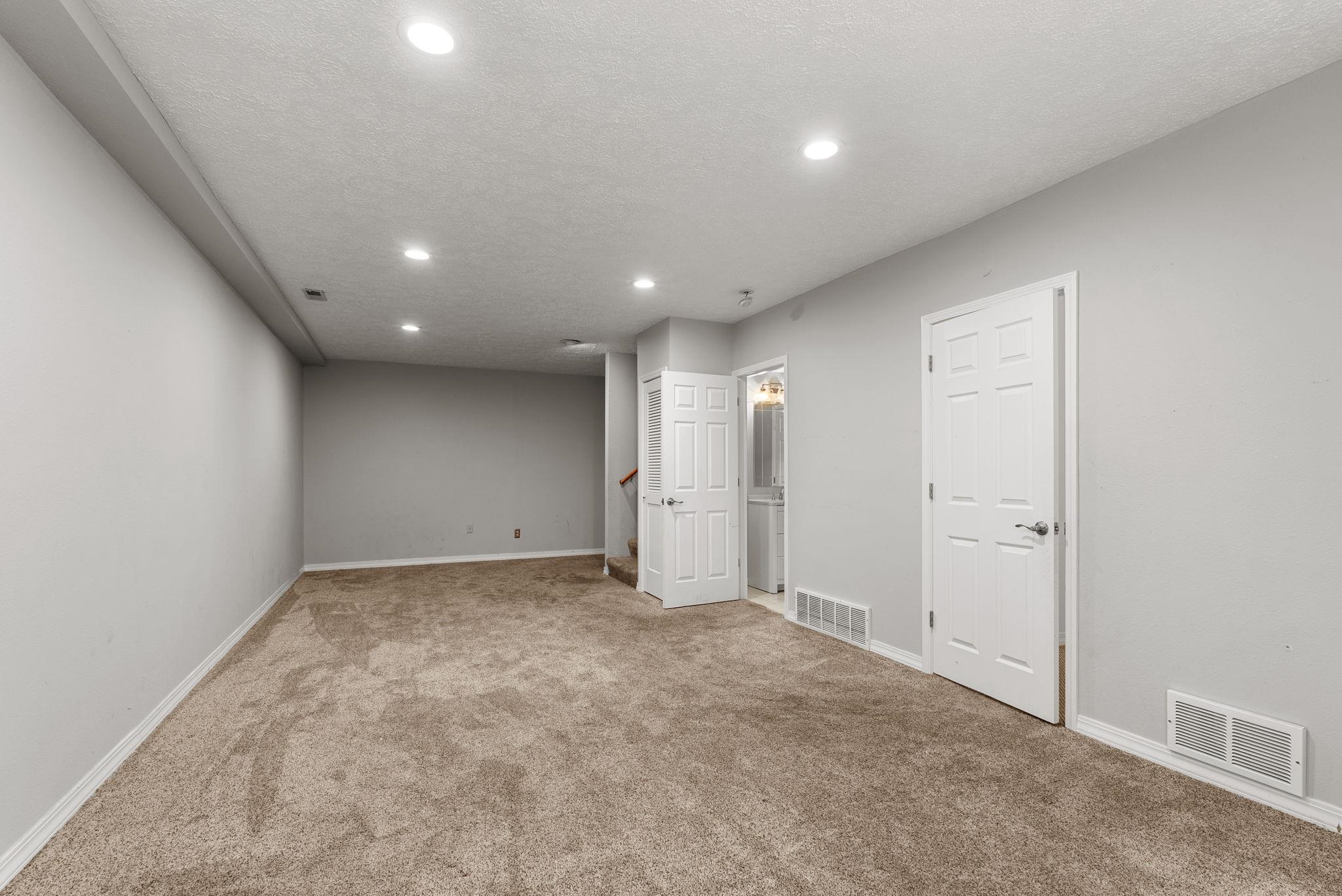 4818 E 50th Ave Ave - Photo 34