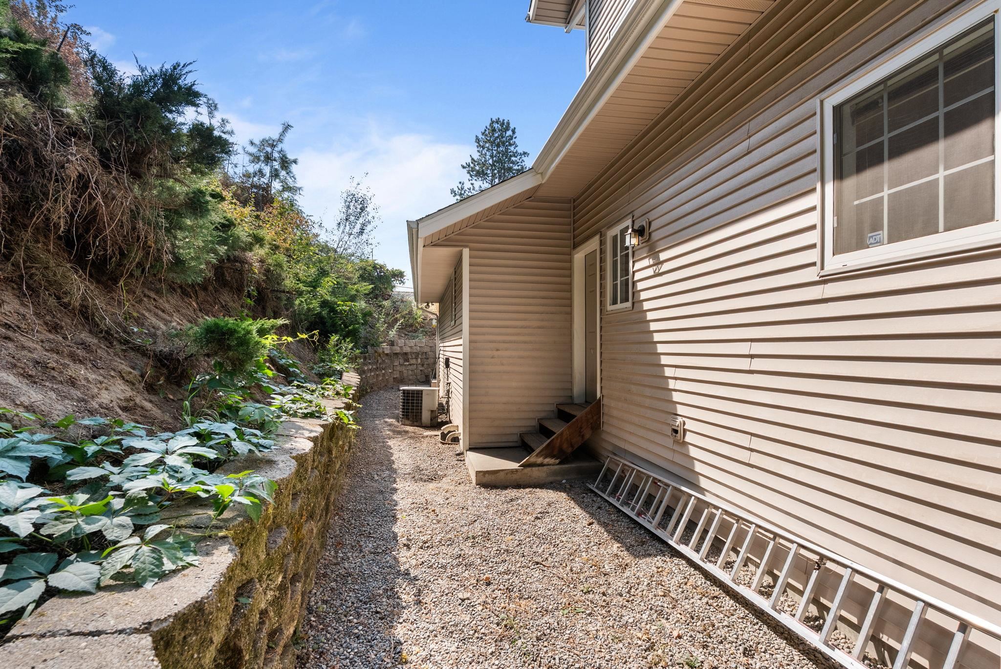 4818 E 50th Ave Ave - Photo 39