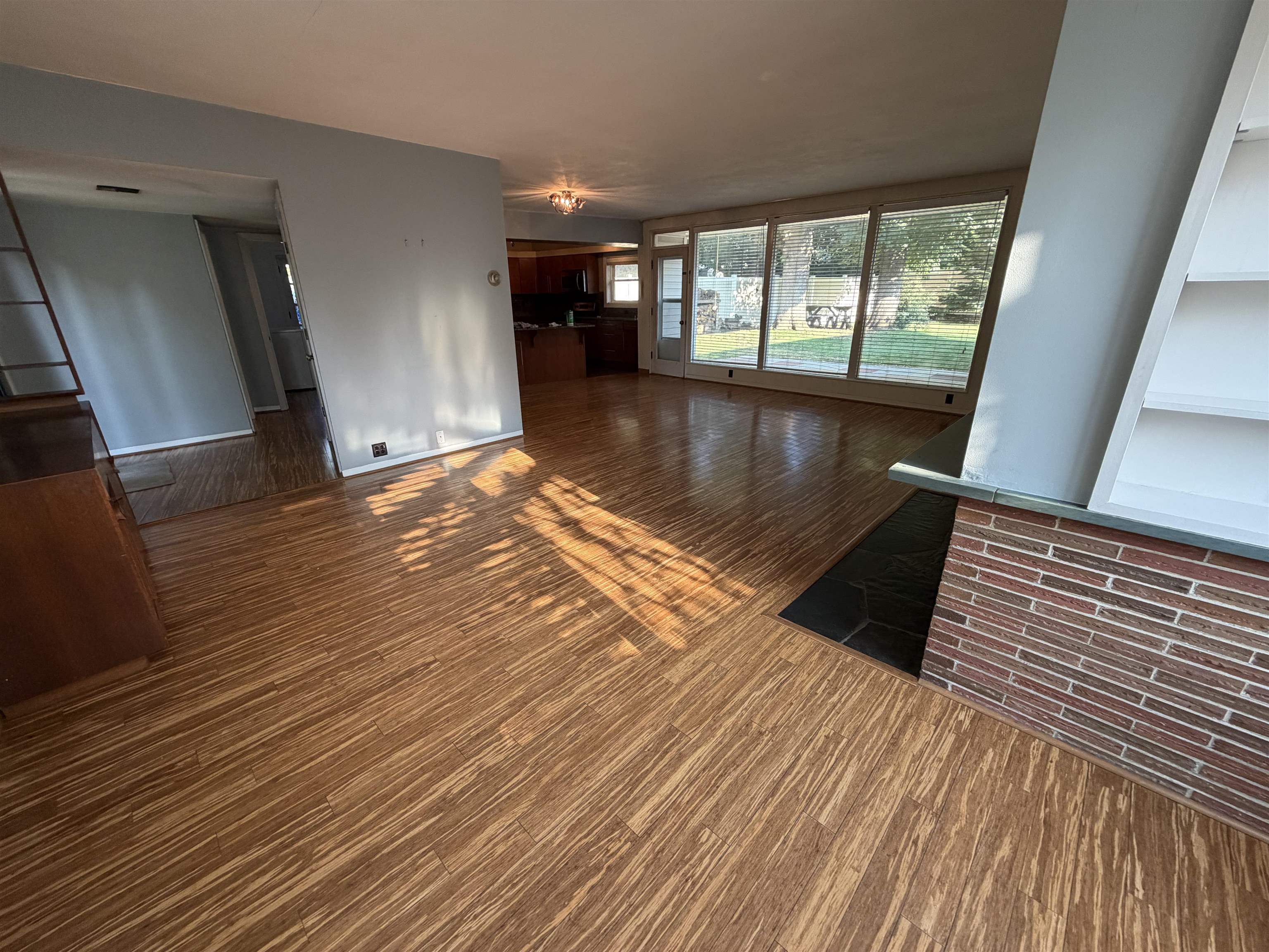 1027 W 29th Ave - Photo 7