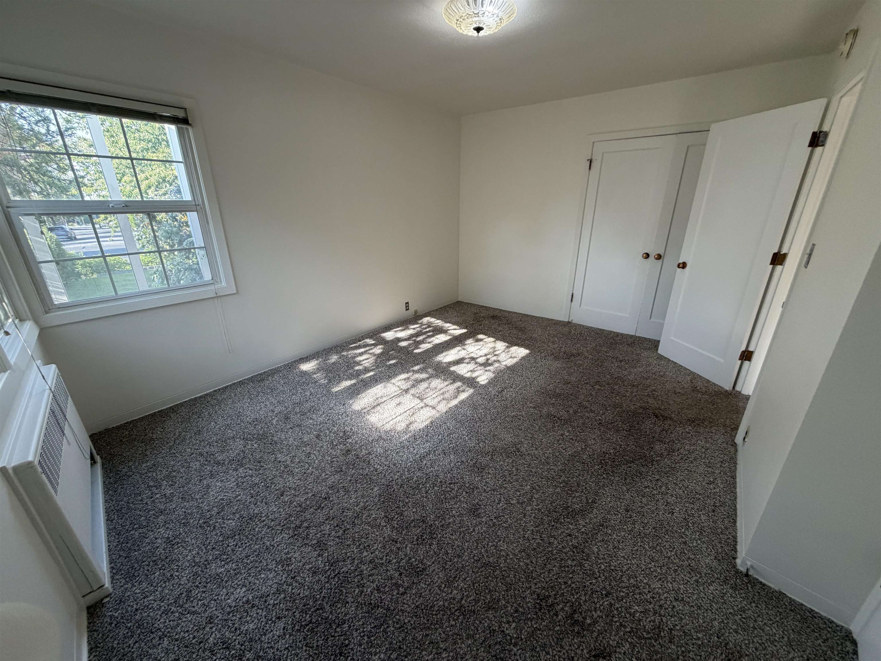 1027 W 29th Ave - Photo 18