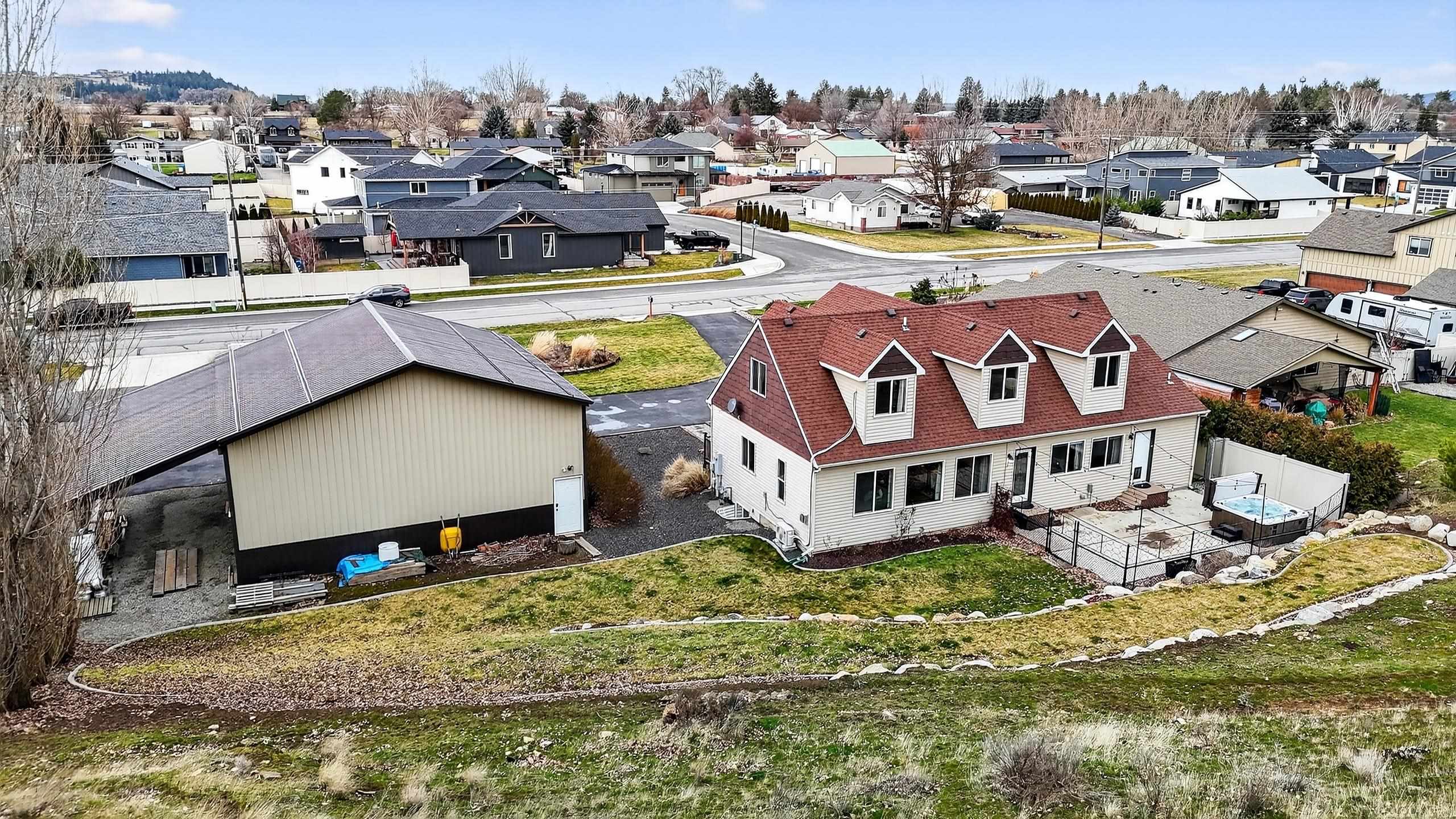 1003 S Henry Rd - Photo 1