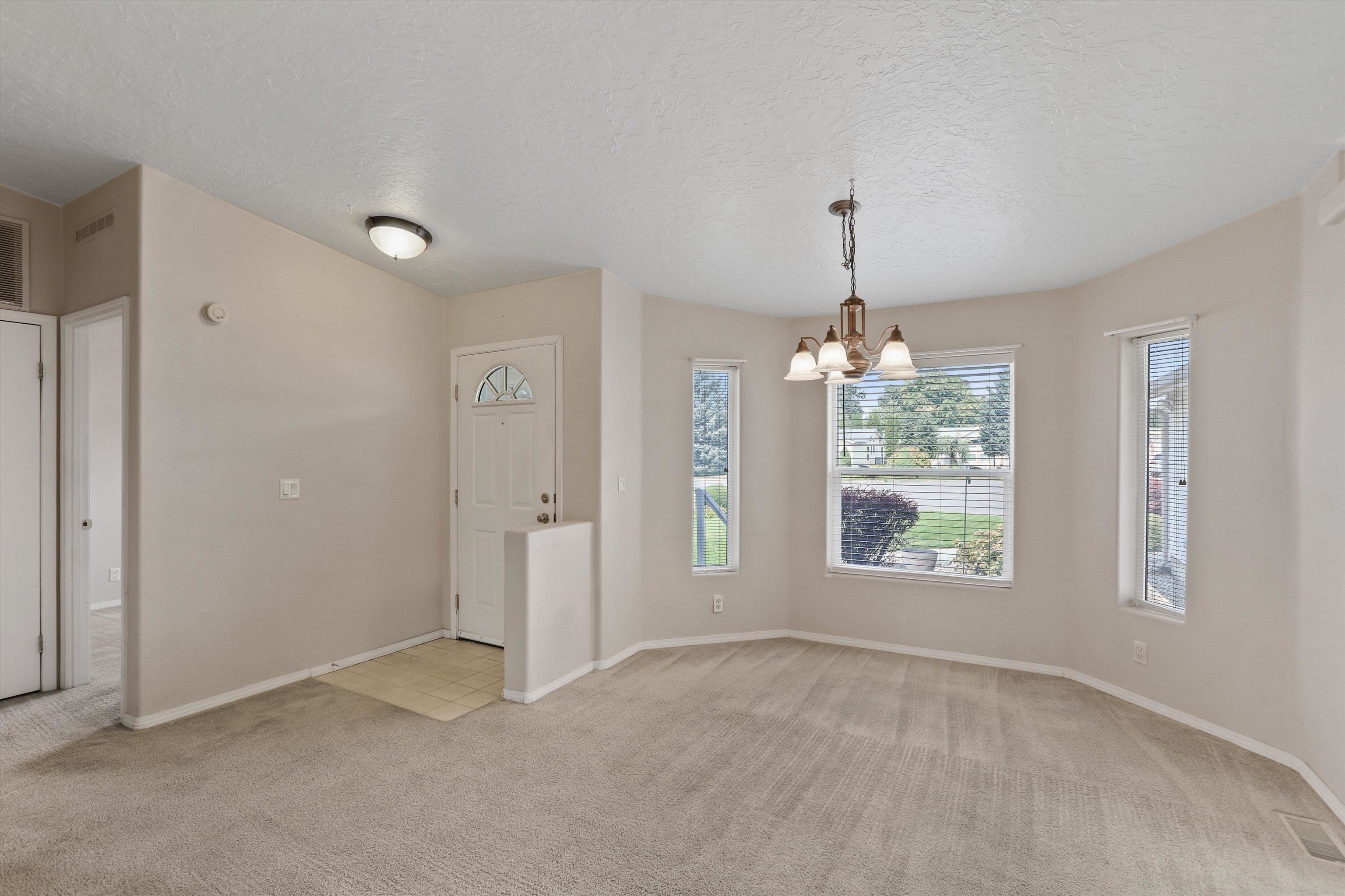 16612 E Nixon Ct - Photo 3
