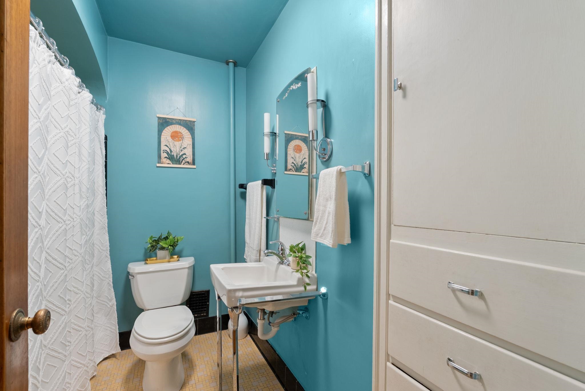 726 W 6th Ave - Photo 23