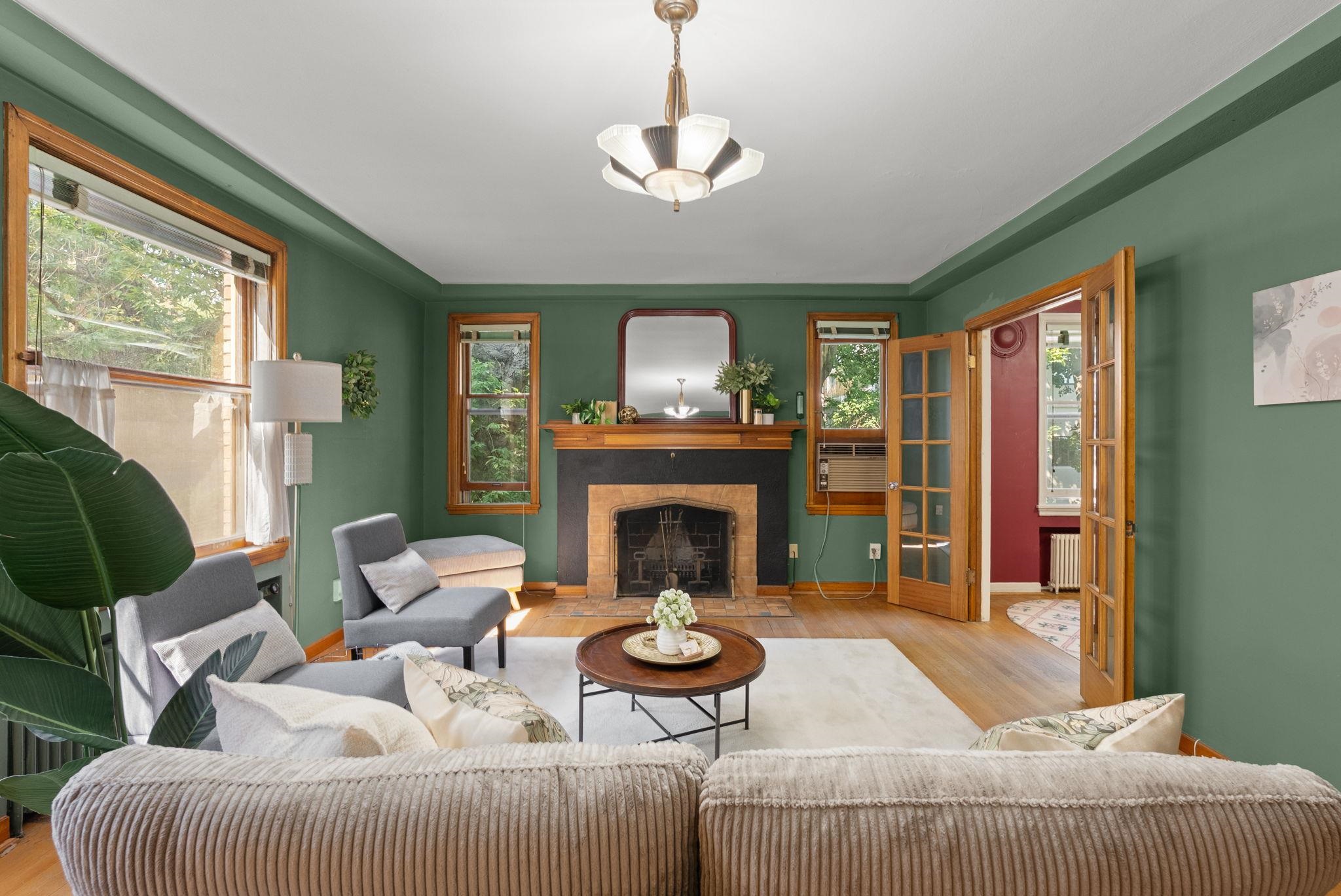 726 W 6th Ave - Photo 9