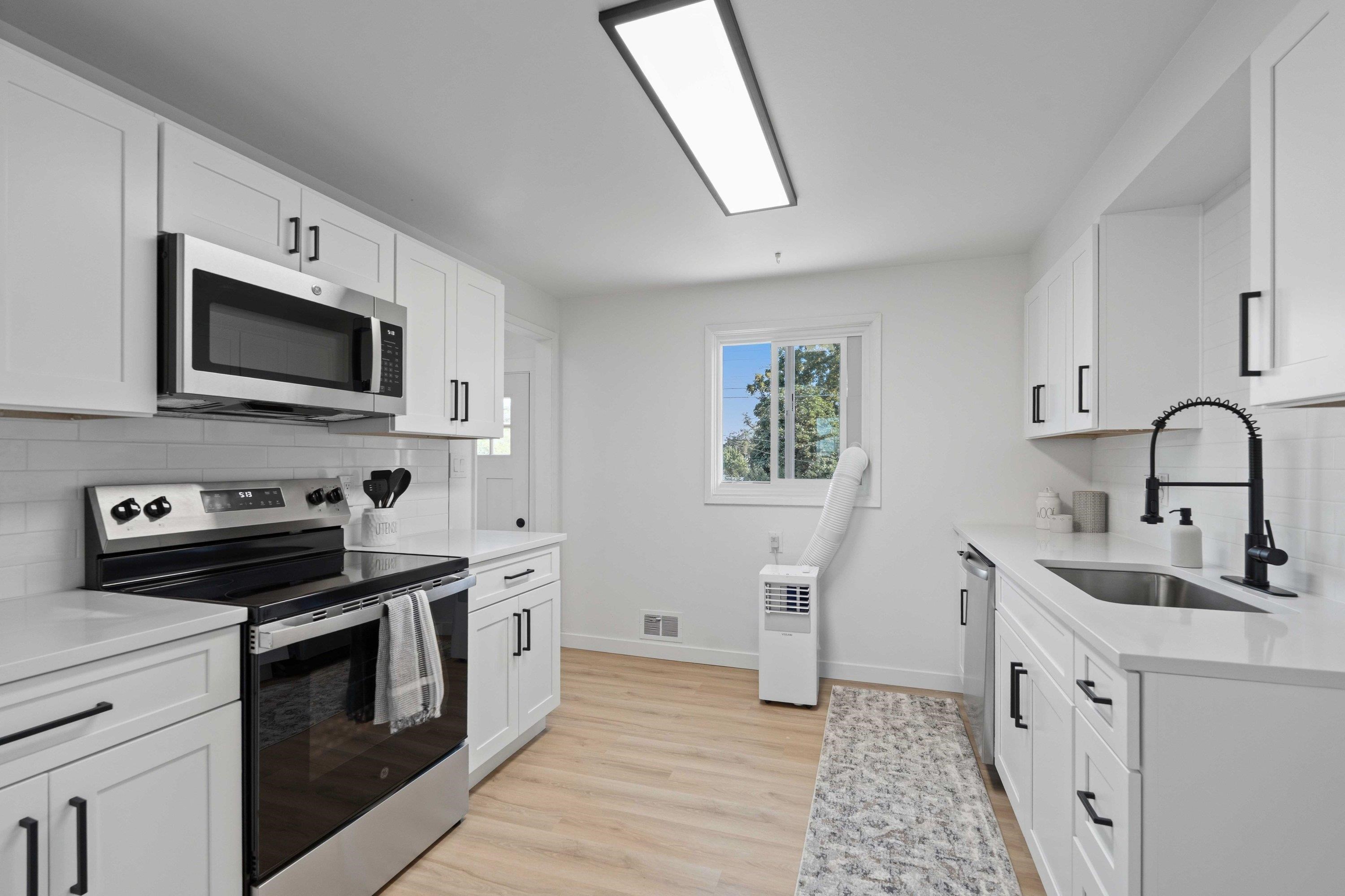 1528 E Walton Ave - Photo 10