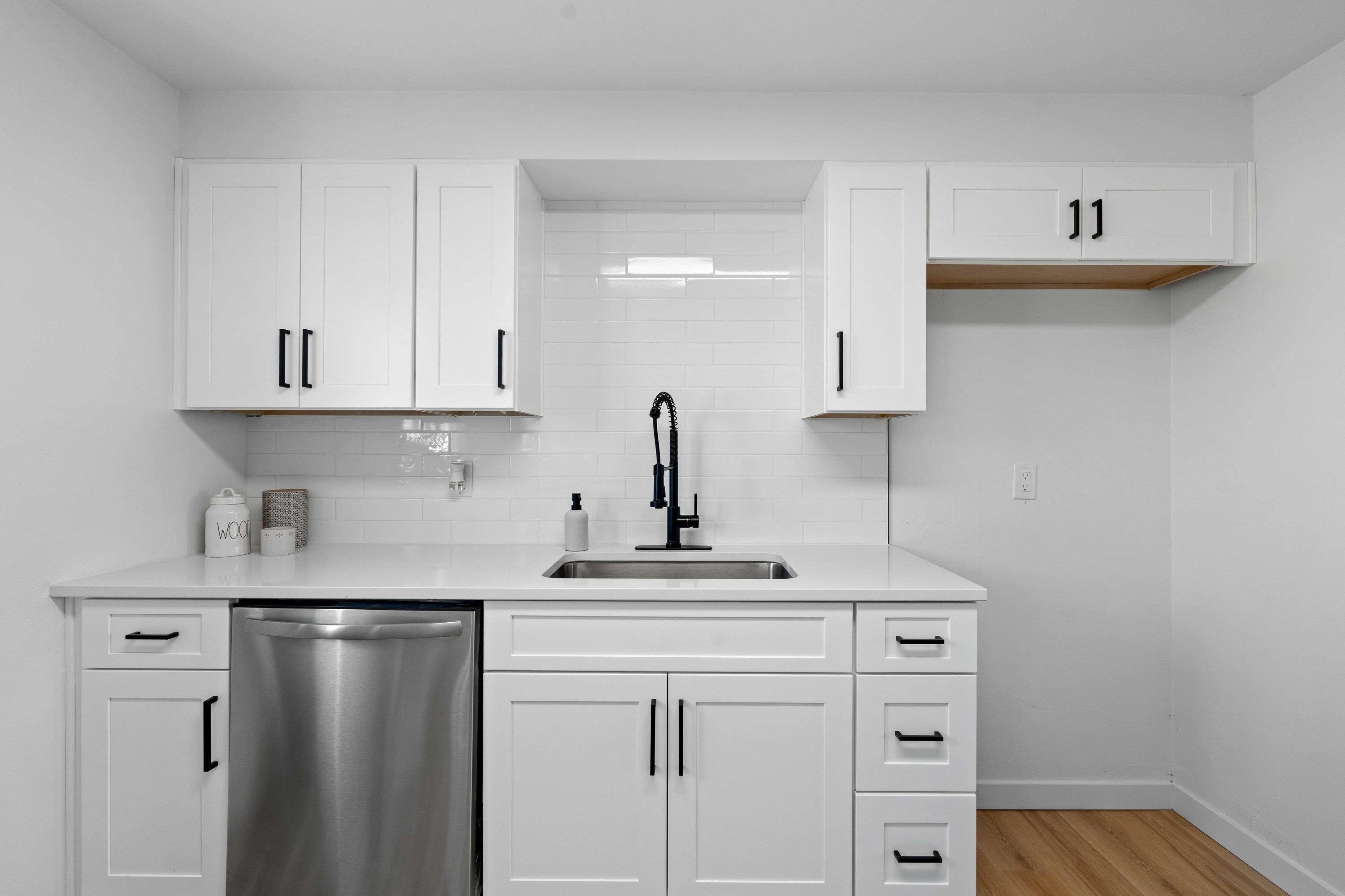 1528 E Walton Ave - Photo 12