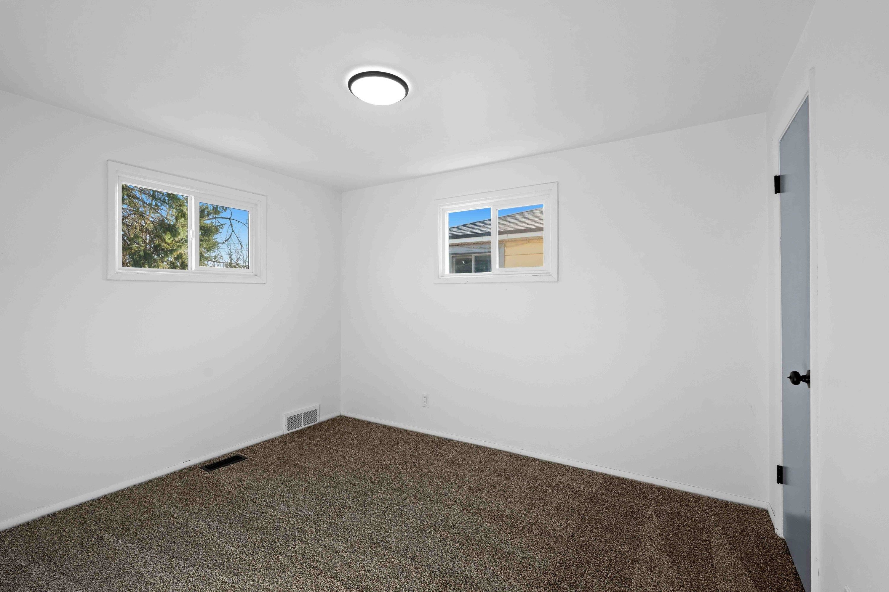 1528 E Walton Ave - Photo 15