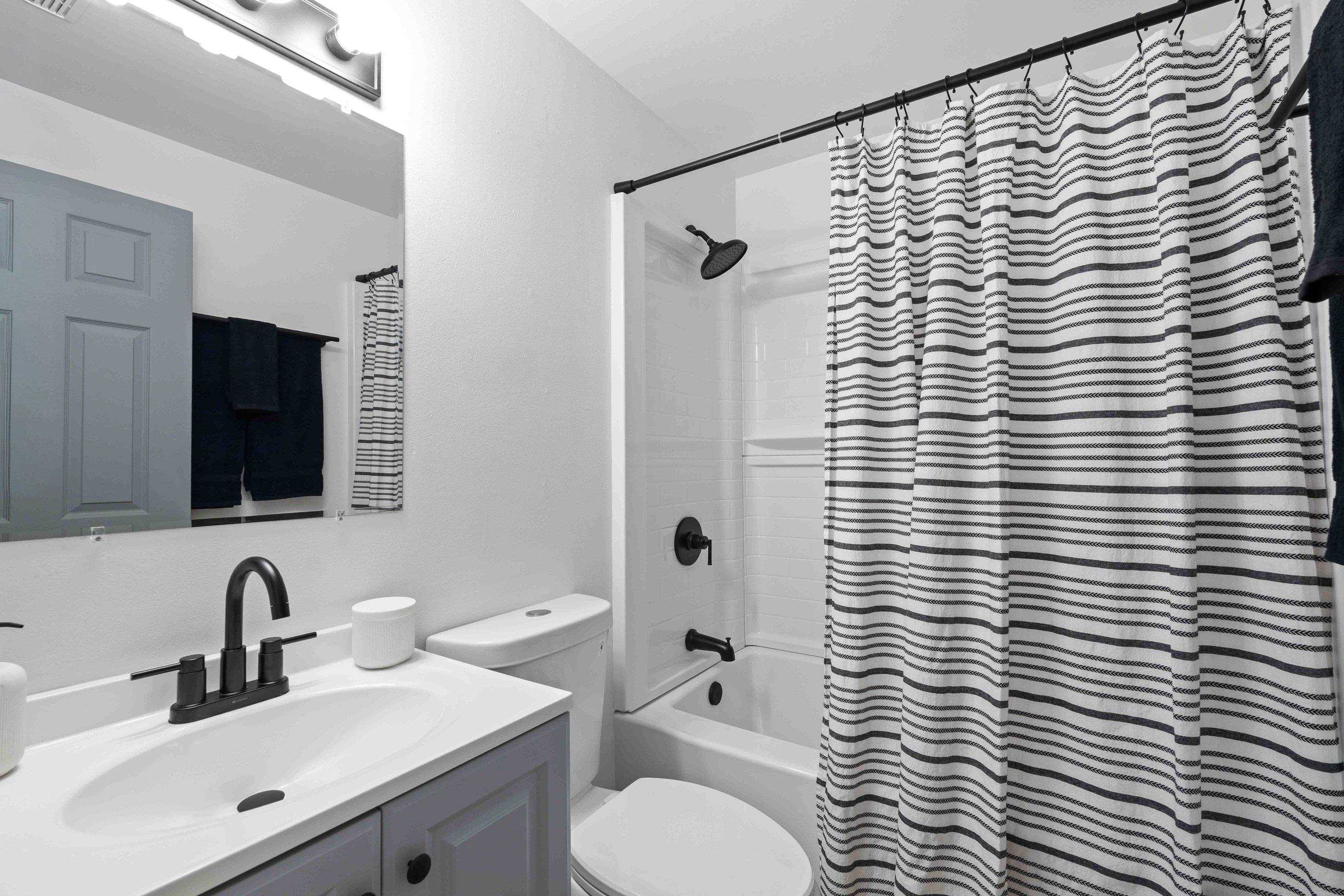 1528 E Walton Ave - Photo 17