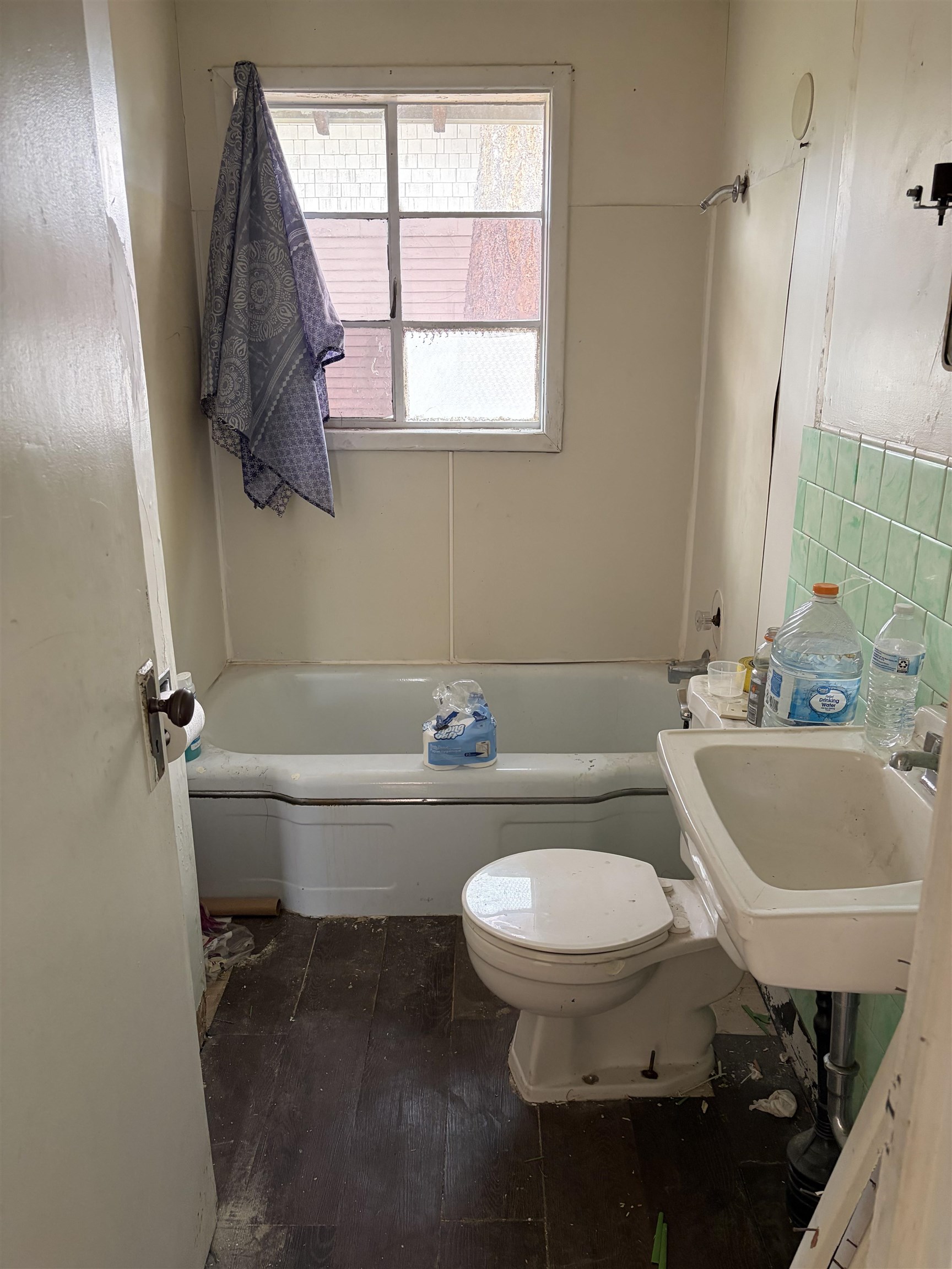 2618 N CRESTLINE St - Photo 5