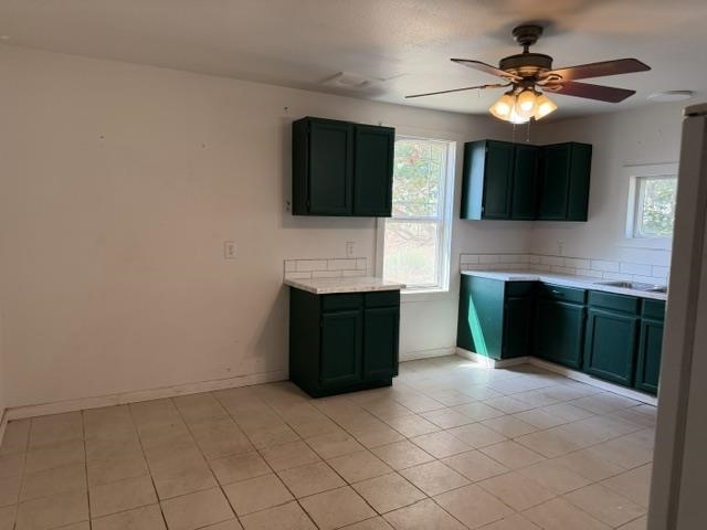228 W Poplar St - Photo 7