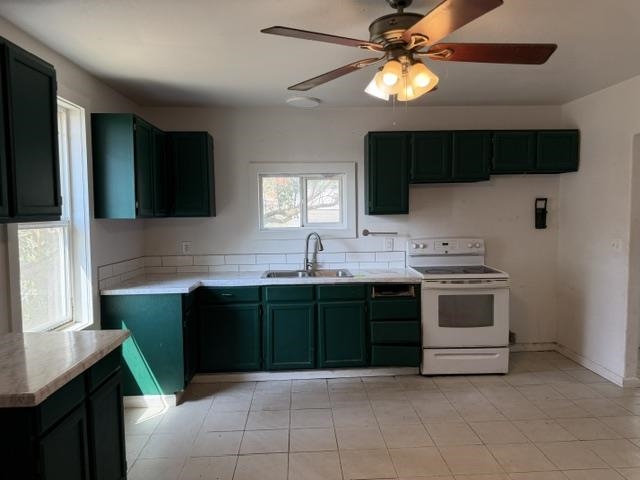 228 W Poplar St - Photo 8