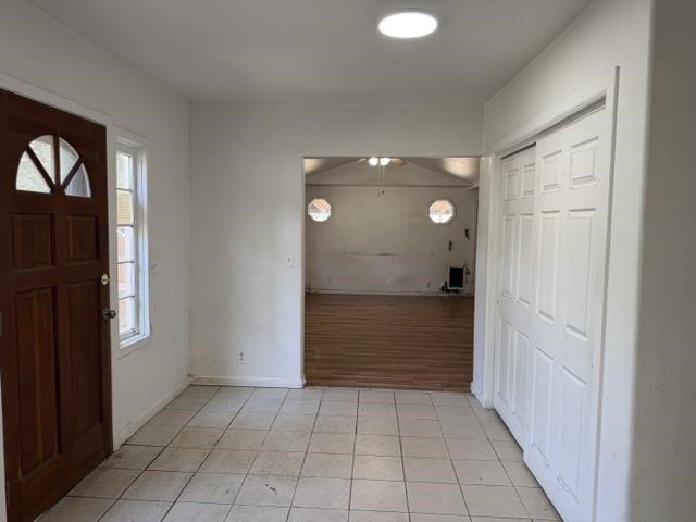 228 W Poplar St - Photo 11