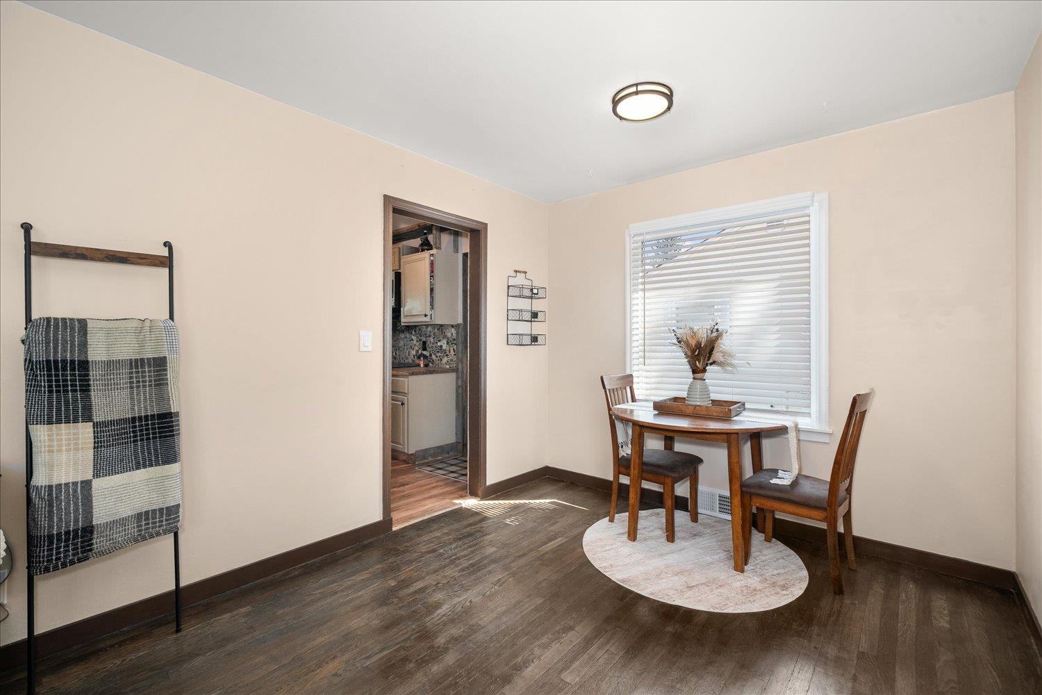 1323 E 41st Ave - Photo 10