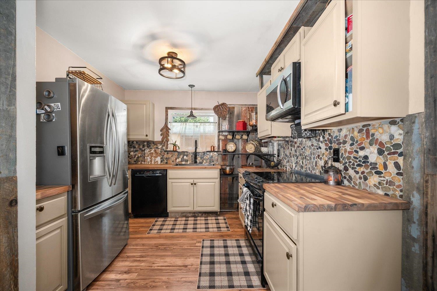 1323 E 41st Ave - Photo 11