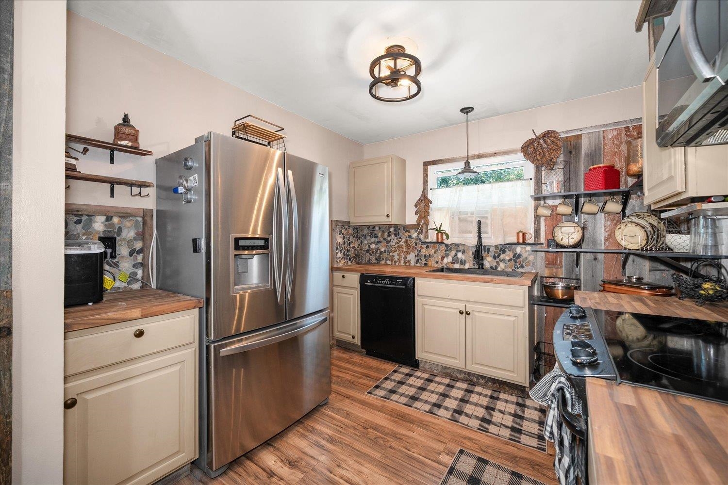 1323 E 41st Ave - Photo 12