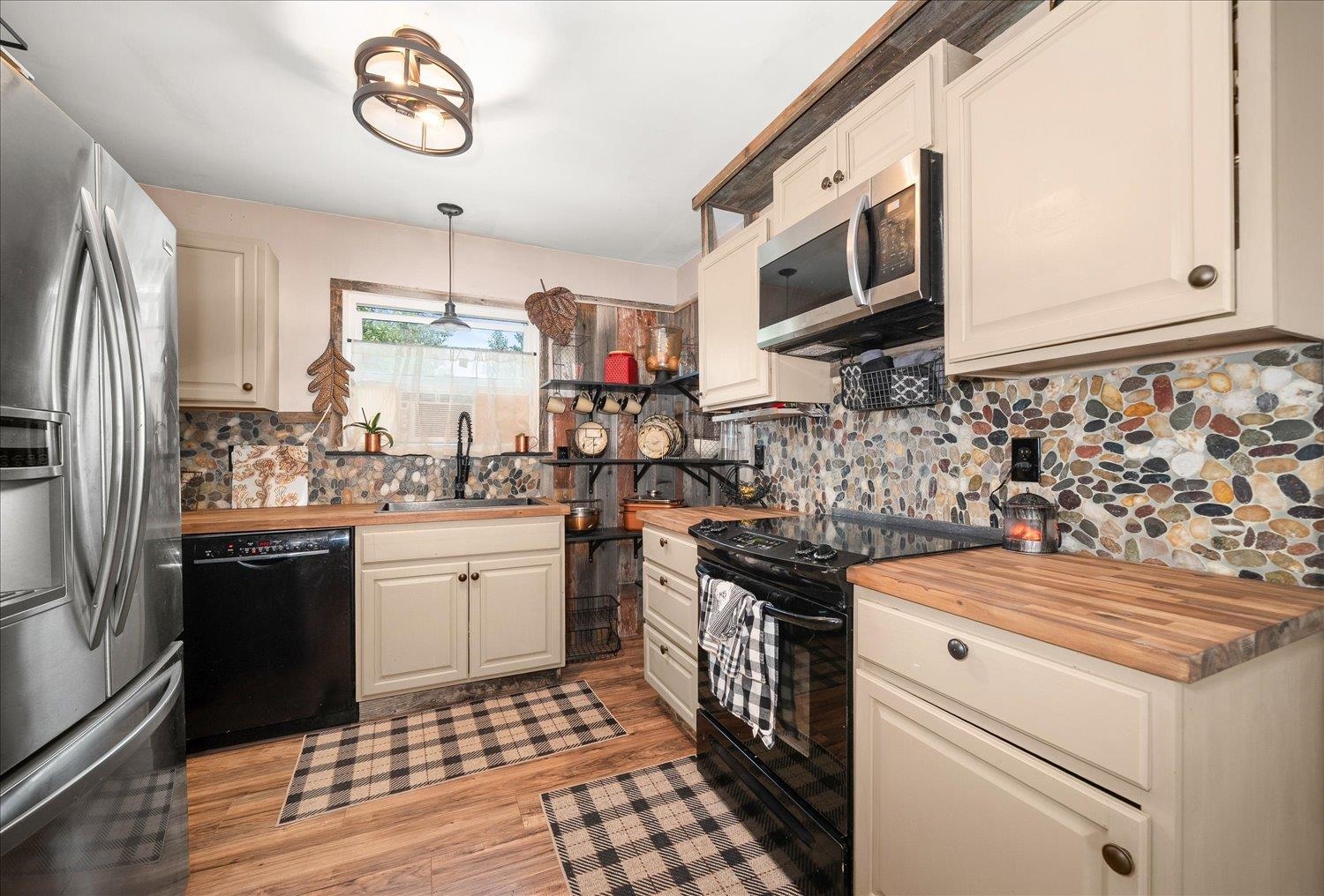 1323 E 41st Ave - Photo 13